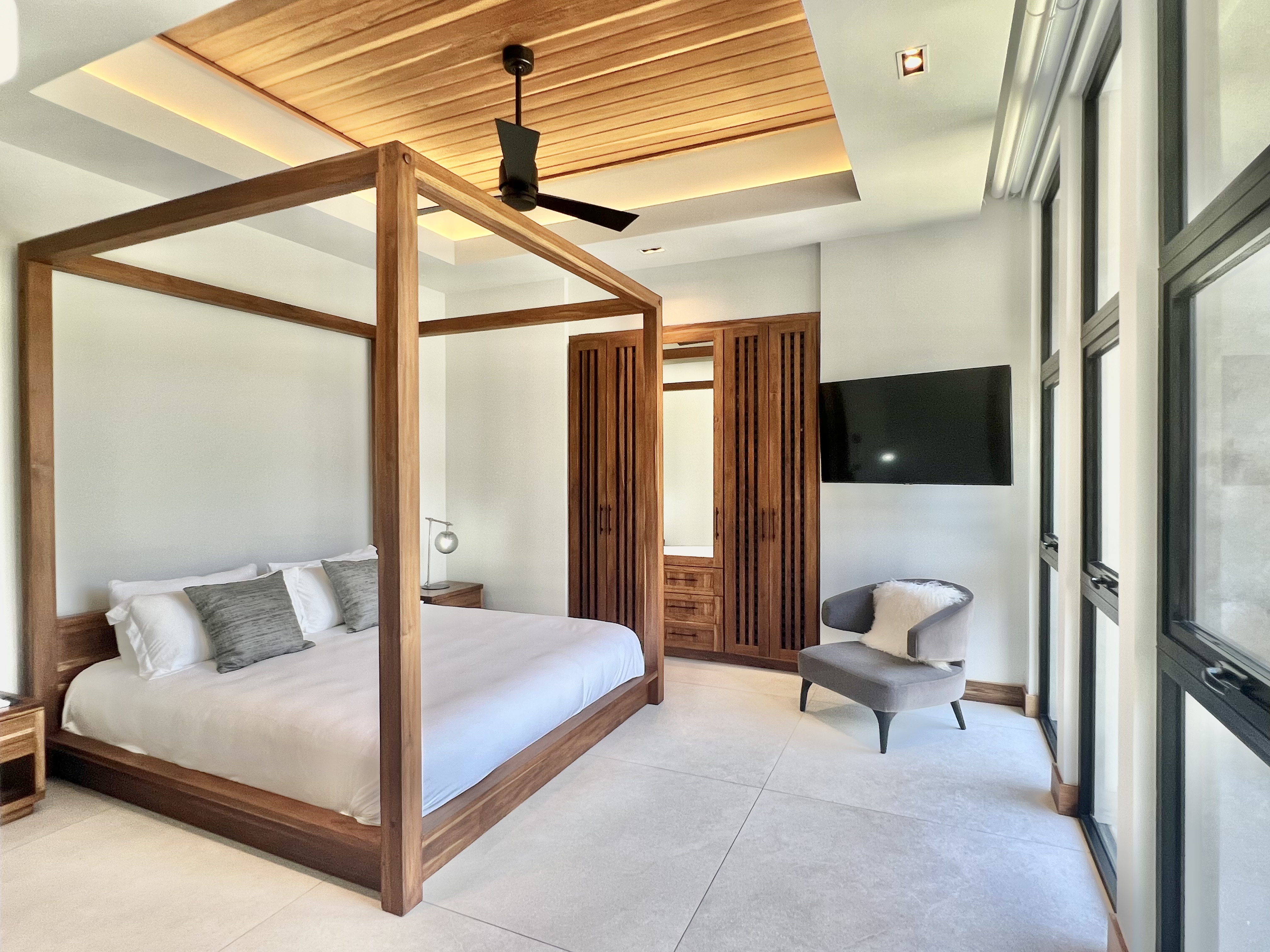 5 bed Single Family Homes For Sale in Manuel Antonio, Puntarenas - thumb 19