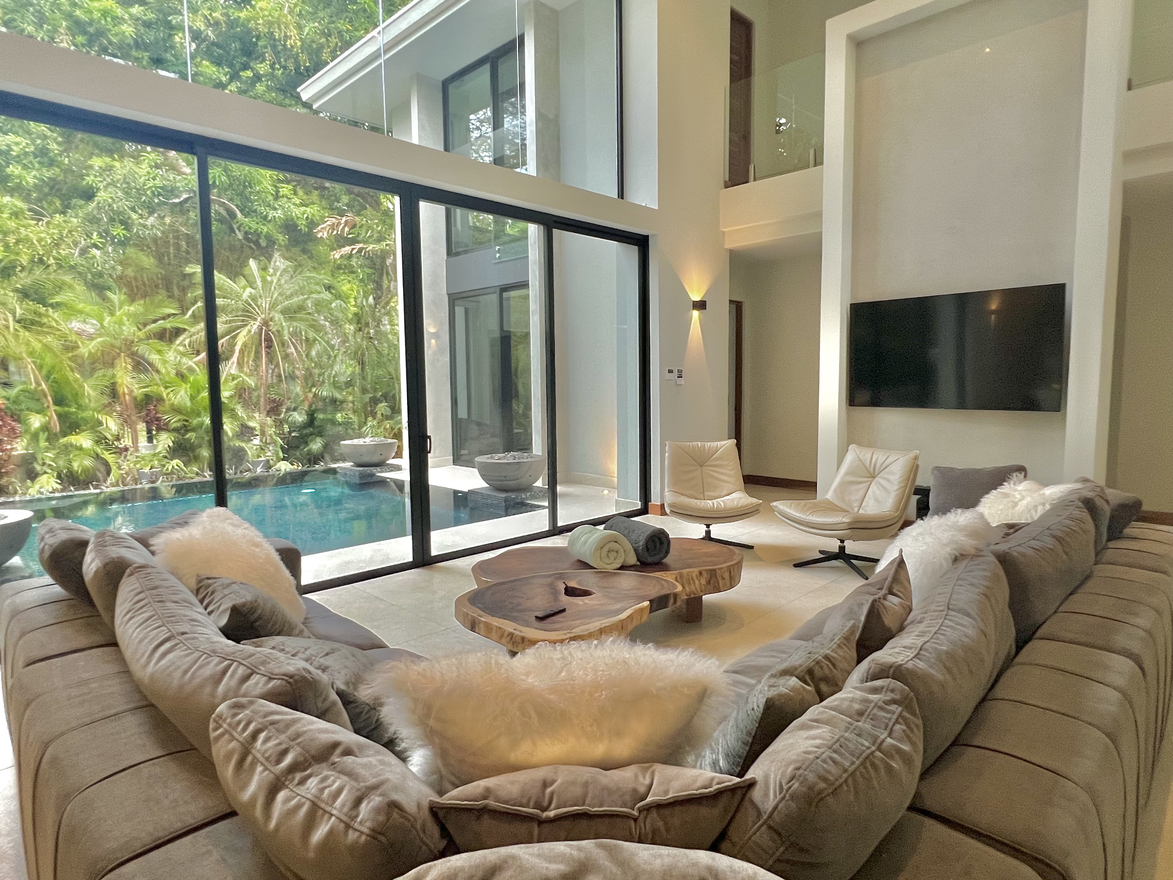 5 bed Single Family Homes For Sale in Manuel Antonio, Puntarenas - thumb 18