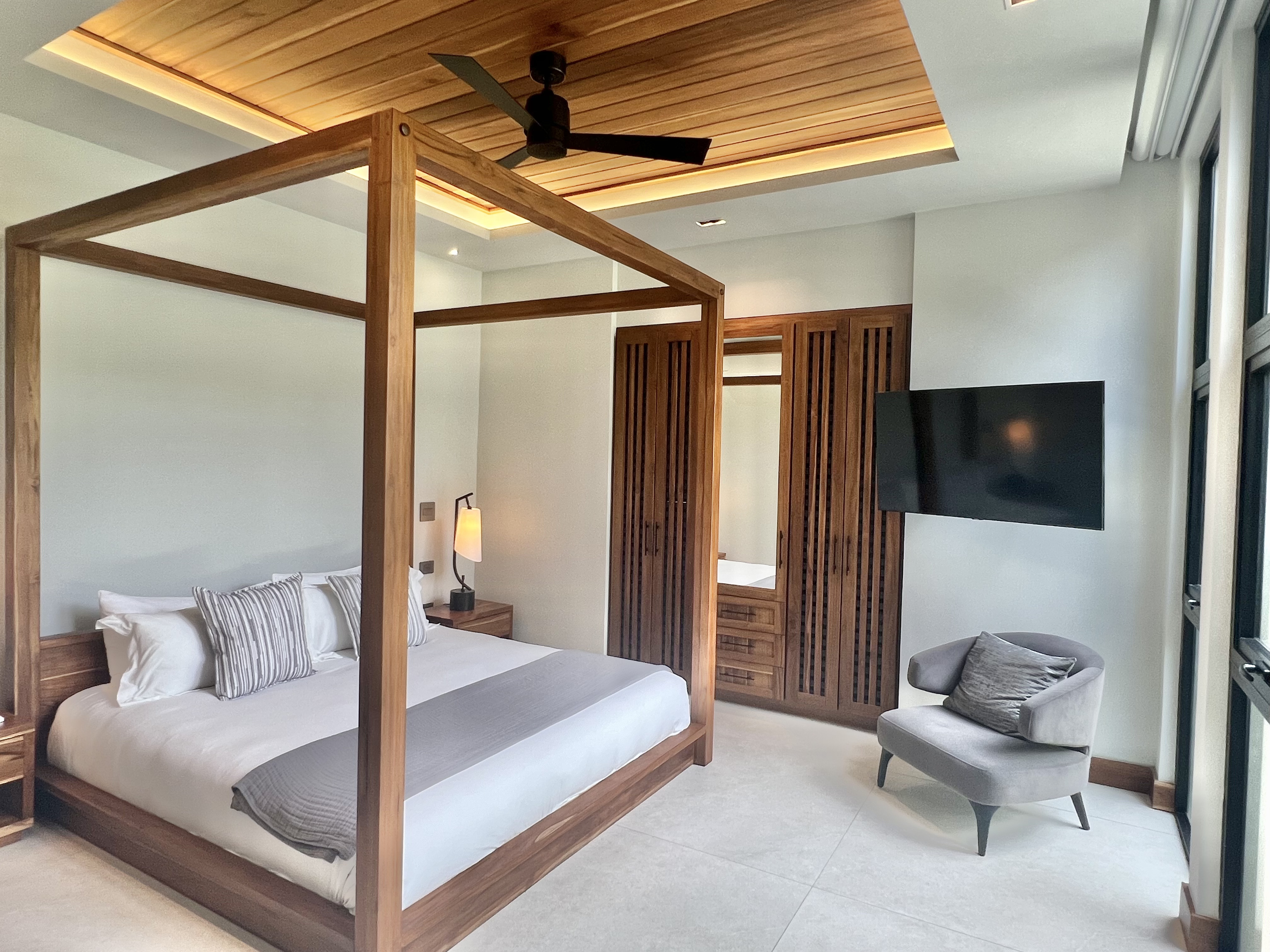 5 bed Single Family Homes For Sale in Manuel Antonio, Puntarenas - thumb 23