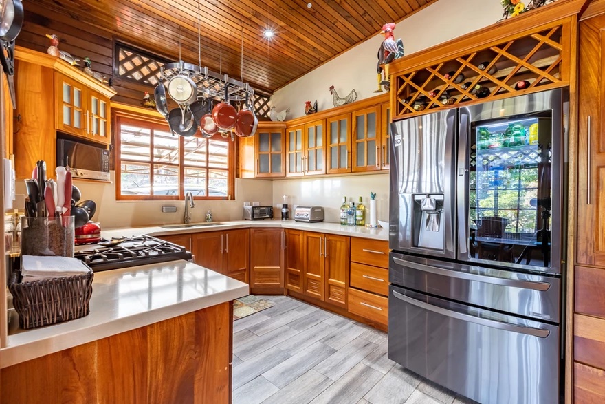 5 bed Single Family Homes For Sale in San Pablo, San Jose - thumb 13