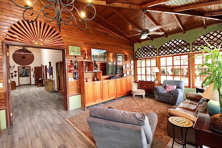 8 bed Commercial For Sale in San Pablo, San Jose - thumb 27