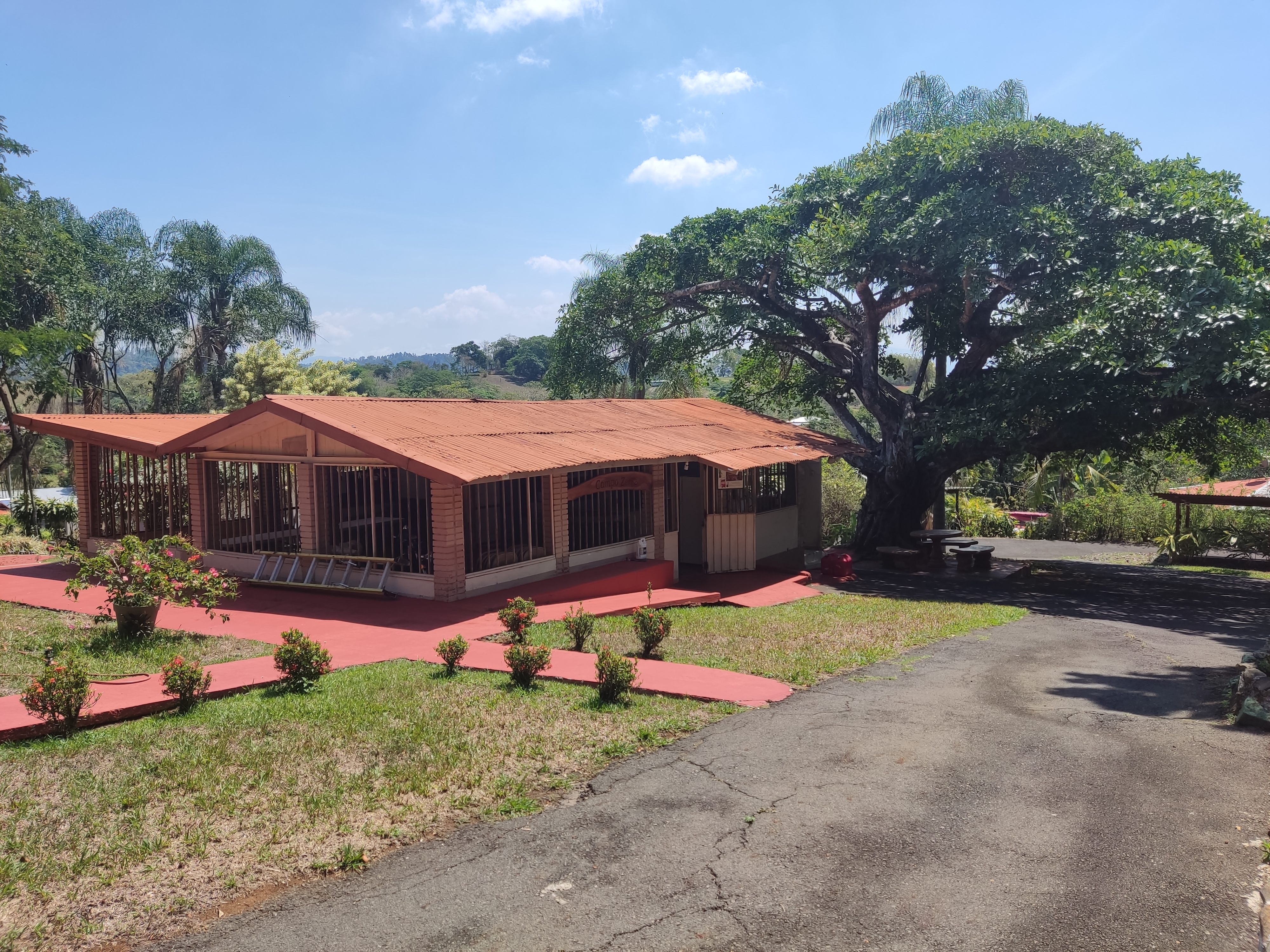 4 bed Single Family Homes For Sale in Atenas, Alajuela - thumb 4