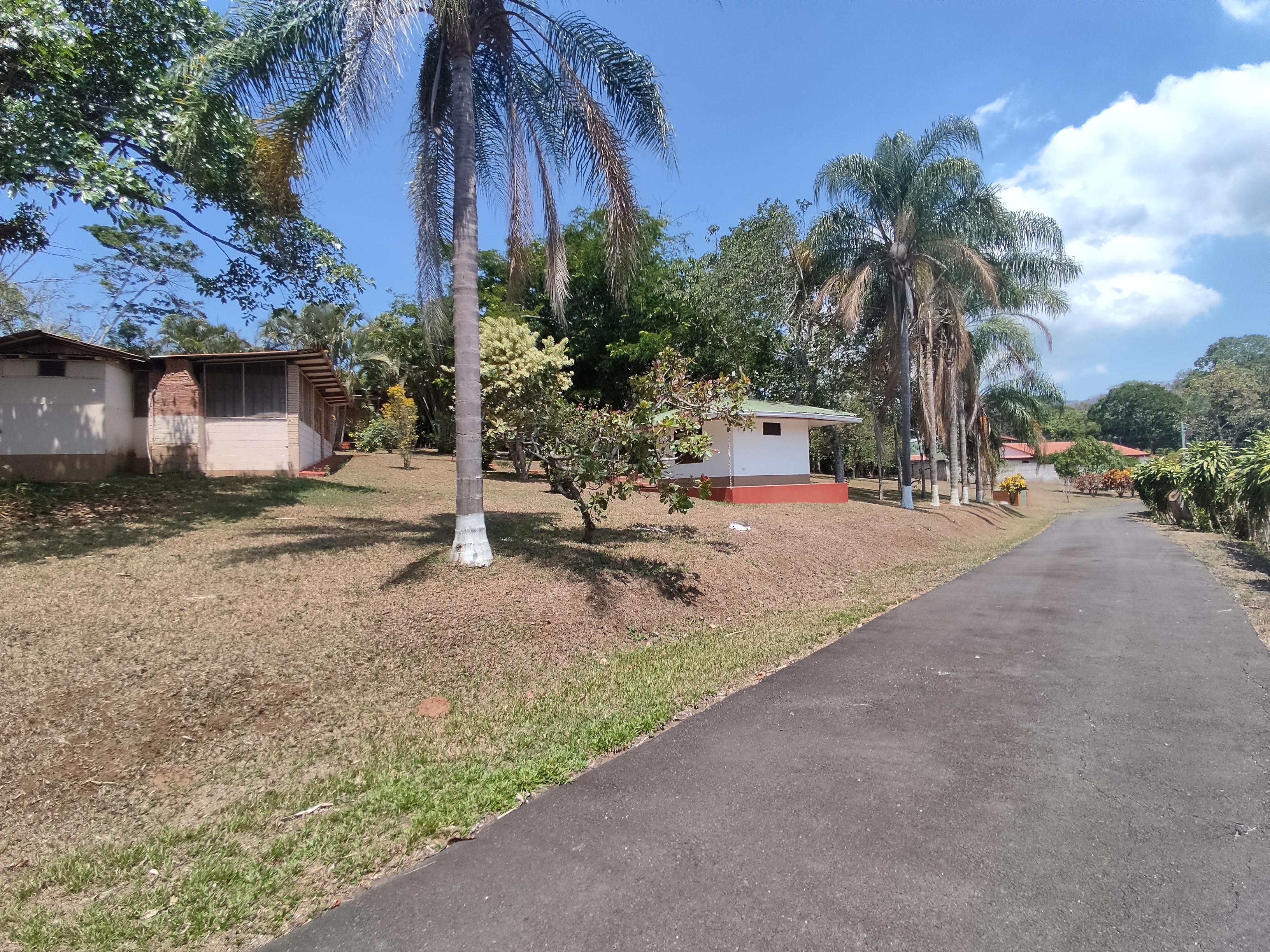 4 bed Single Family Homes For Sale in Atenas, Alajuela - thumb 19