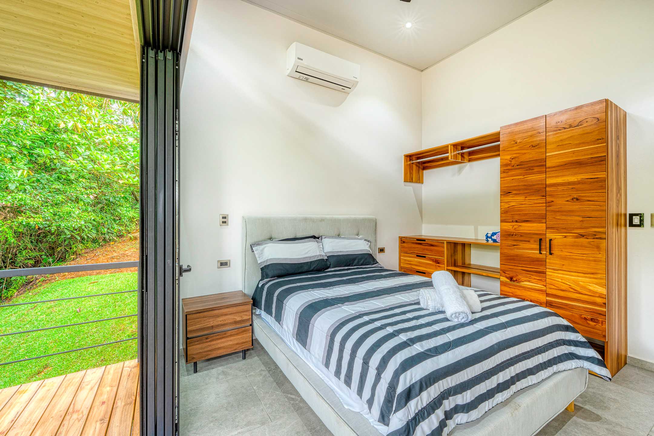 3 bed Single Family Homes For Sale in Dominical, Puntarenas - thumb 25