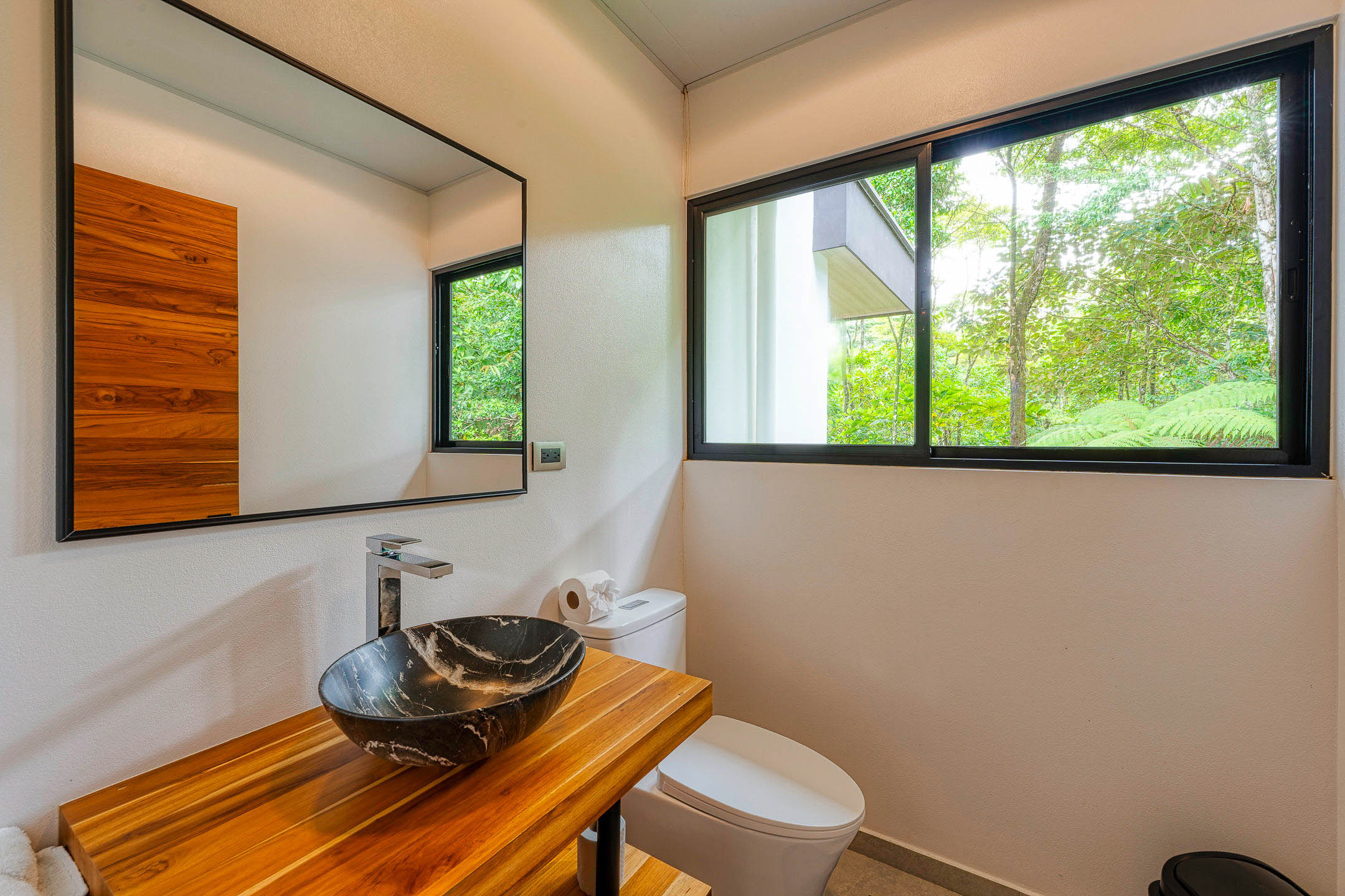 3 bed Single Family Homes For Sale in Dominical, Puntarenas - thumb 27