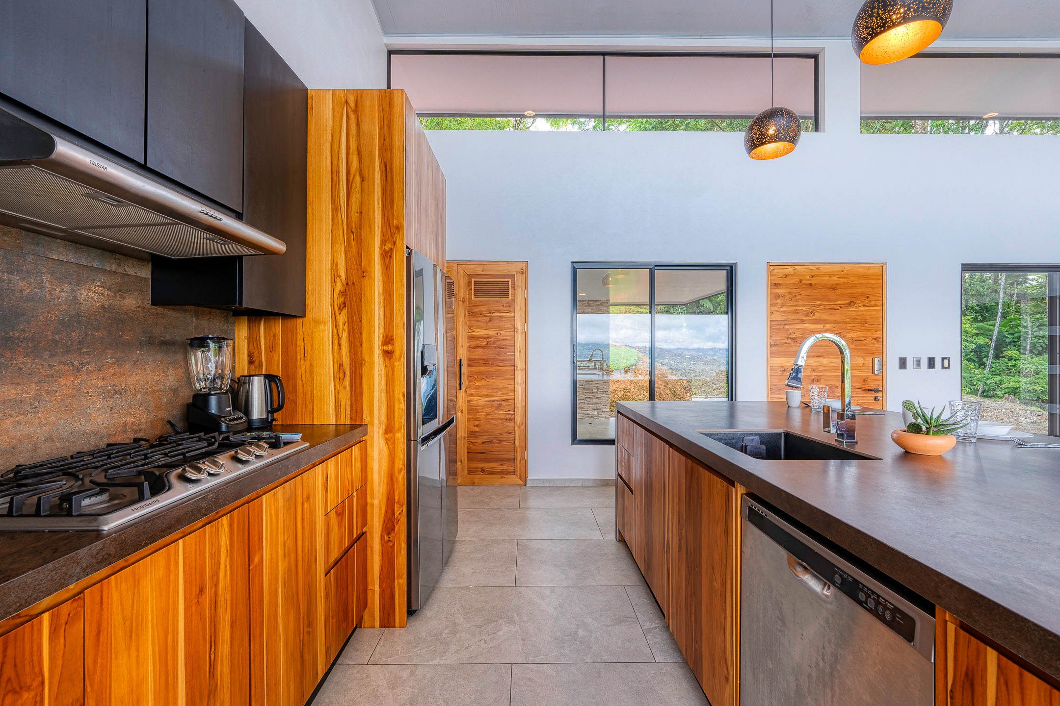 3 bed Single Family Homes For Sale in Dominical, Puntarenas - thumb 19