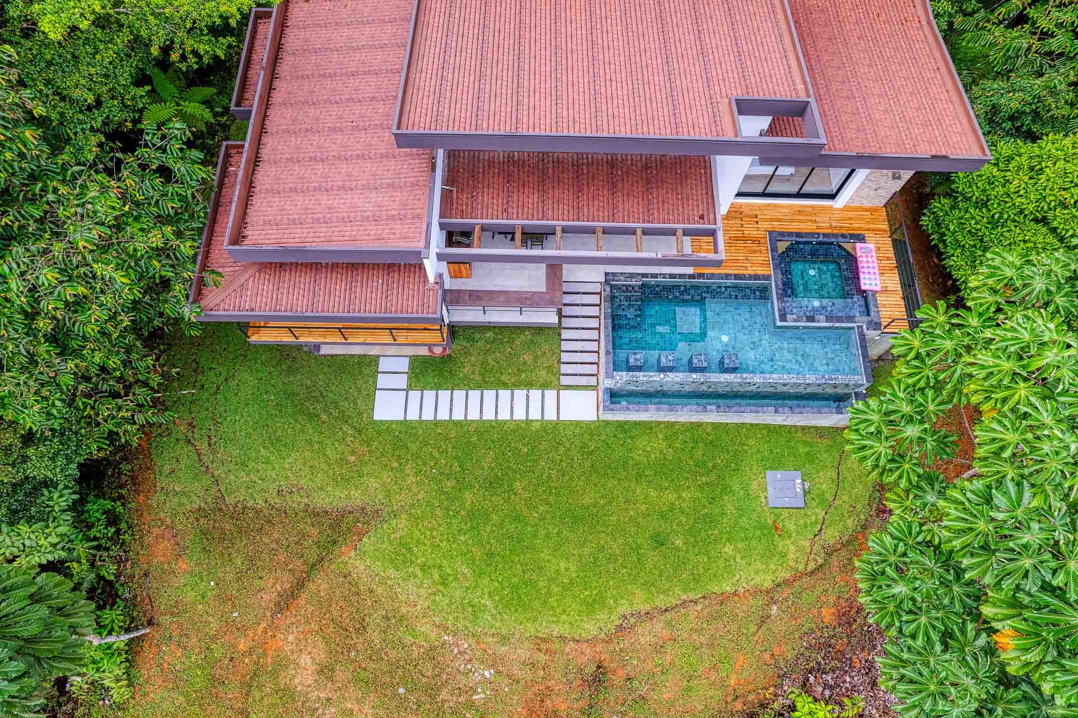 3 bed Single Family Homes For Sale in Dominical, Puntarenas - thumb 4