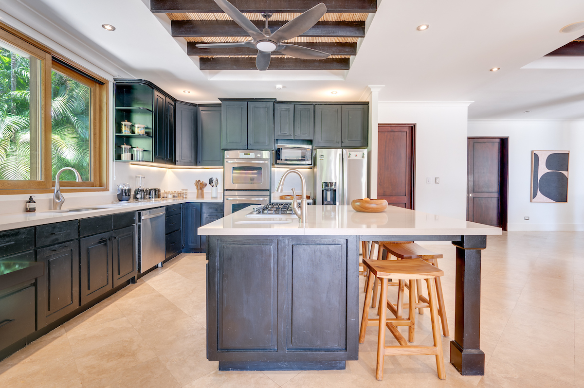 4 bed Single Family Homes For Sale in Playa Conchal, Guanacaste - thumb 30