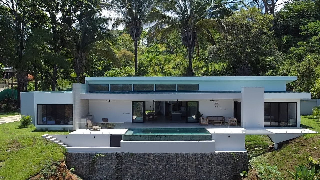 4 bed Single Family Homes For Sale in Uvita, Puntarenas - thumb 1