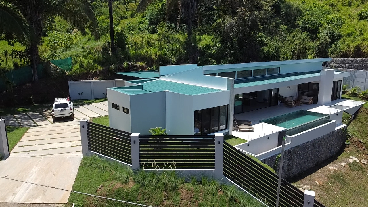 4 bed Single Family Homes For Sale in Uvita, Puntarenas - thumb 5