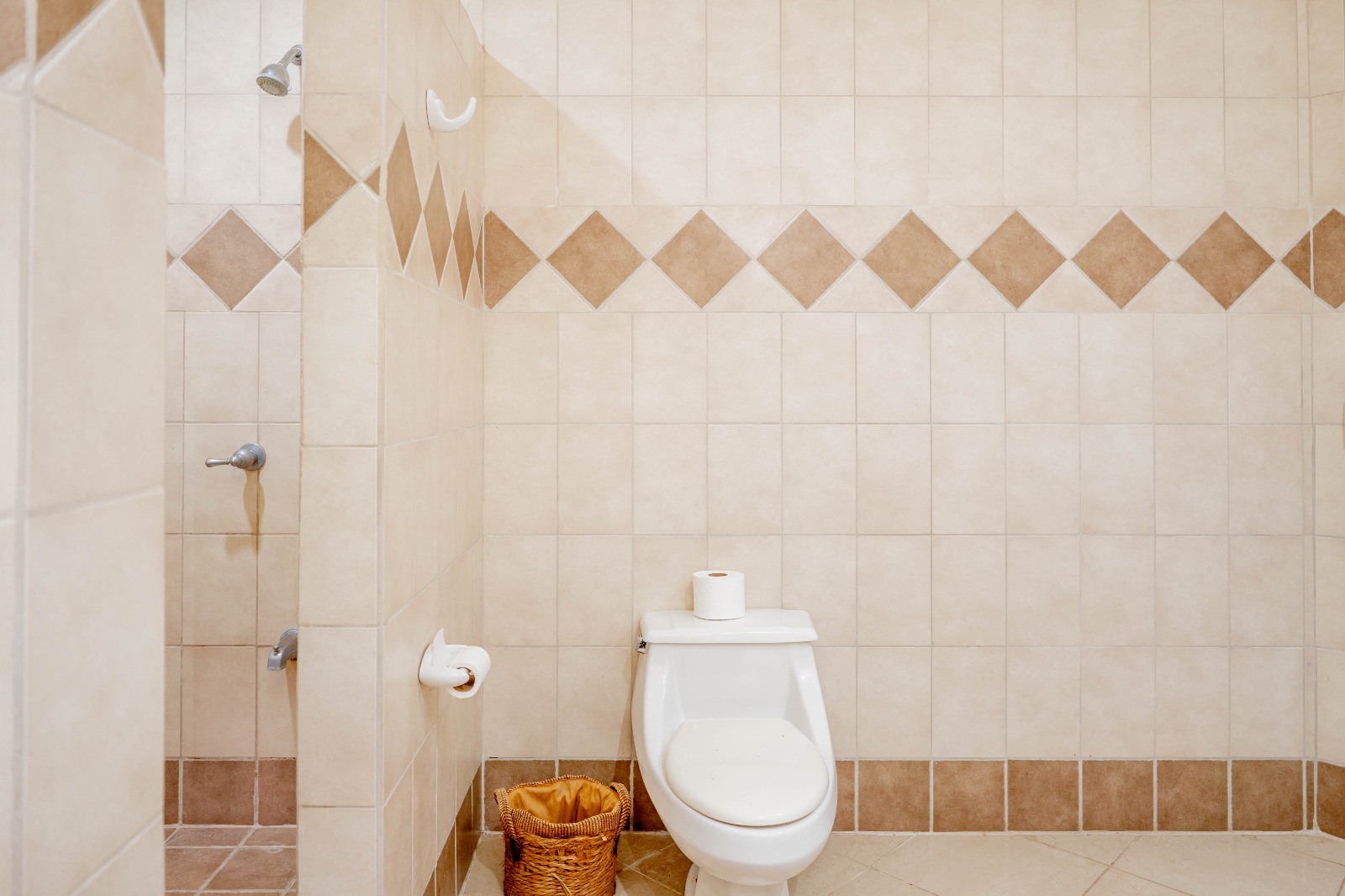 2 bed Condo For Sale in Jaco, Puntarenas - thumb 6