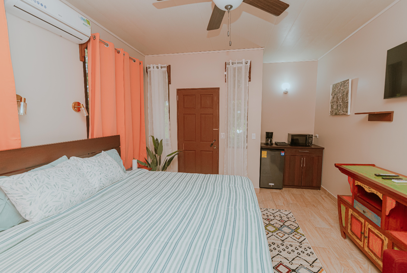 12 bed Hotel / Leisure For Sale in Manuel Antonio, Puntarenas - thumb 18