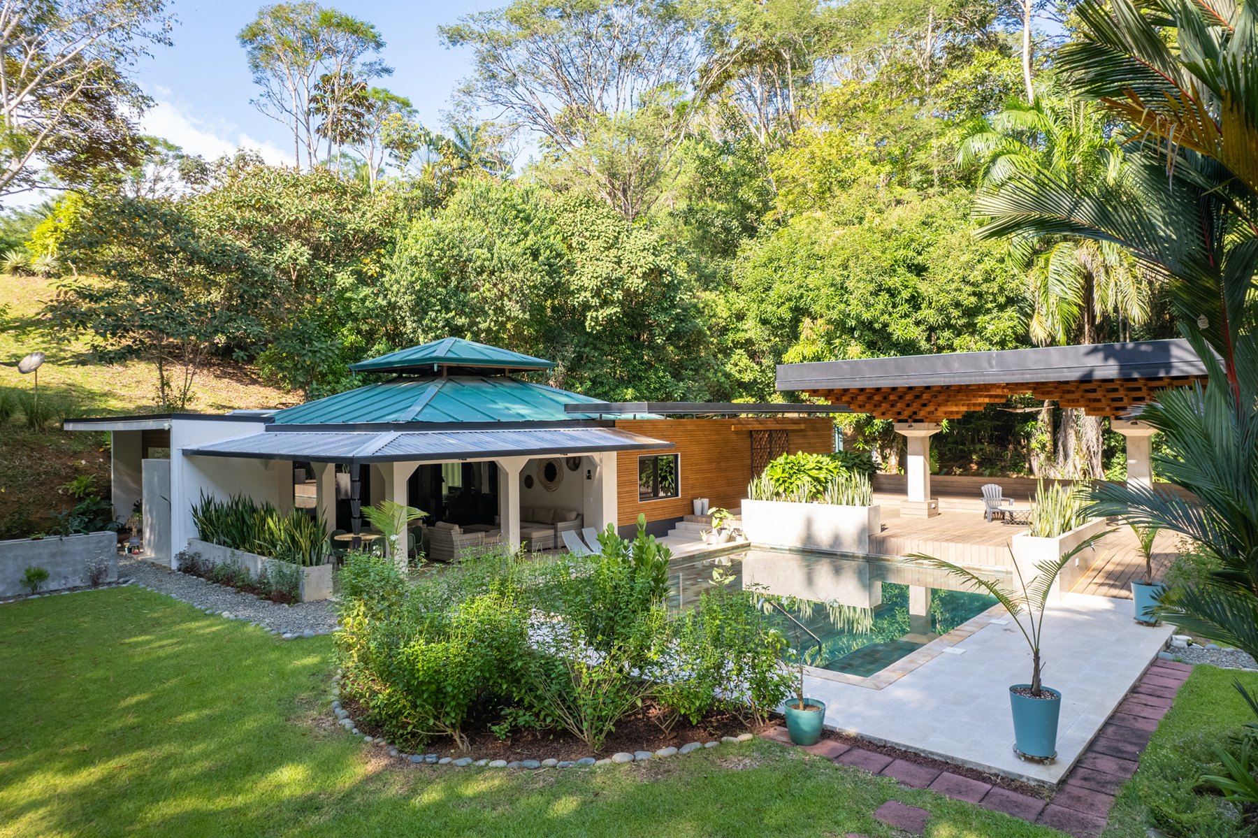 8 bed Hotel / Leisure For Sale in Ojochal, Puntarenas - thumb 22