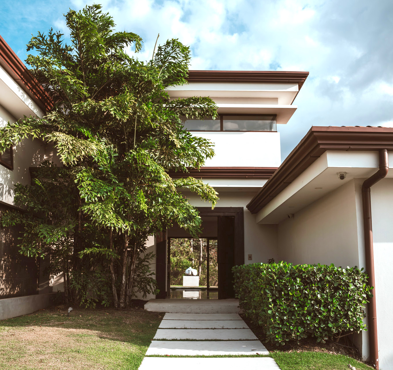 4 bed Single Family Homes For Sale in Santa Ana, San Jose - thumb 1