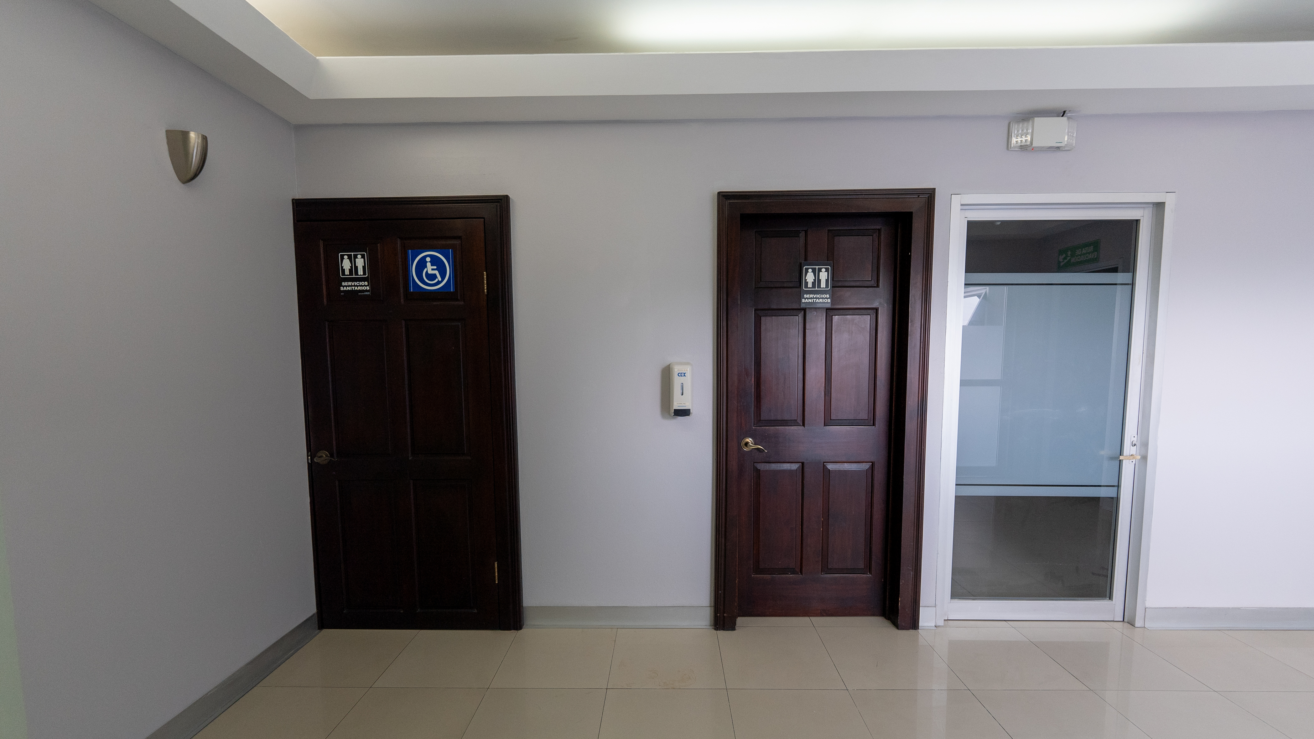 7 bed Commercial For Sale in La Uruca, San Jose - thumb 16