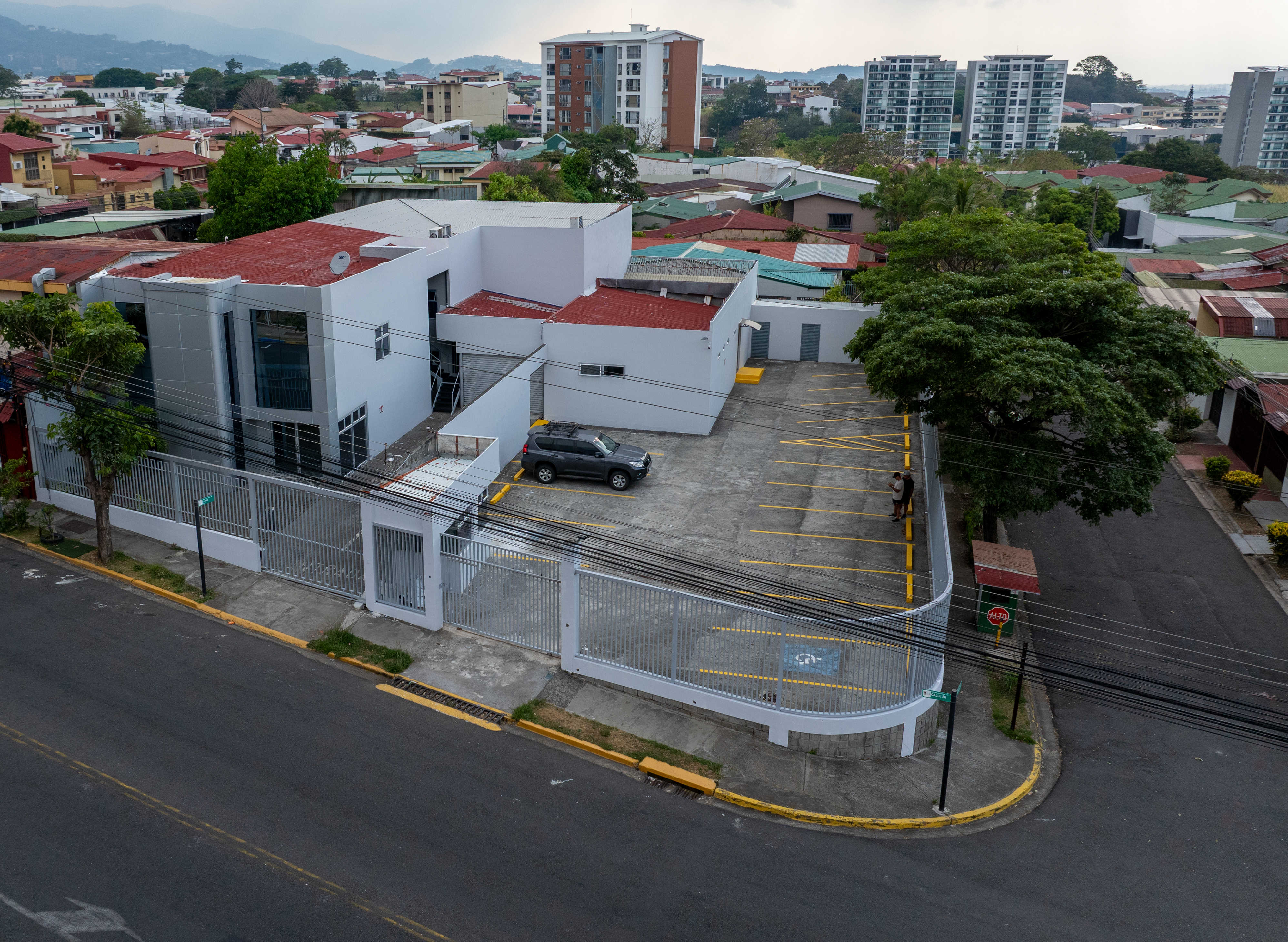 7 bed Commercial For Sale in La Uruca, San Jose - thumb 4