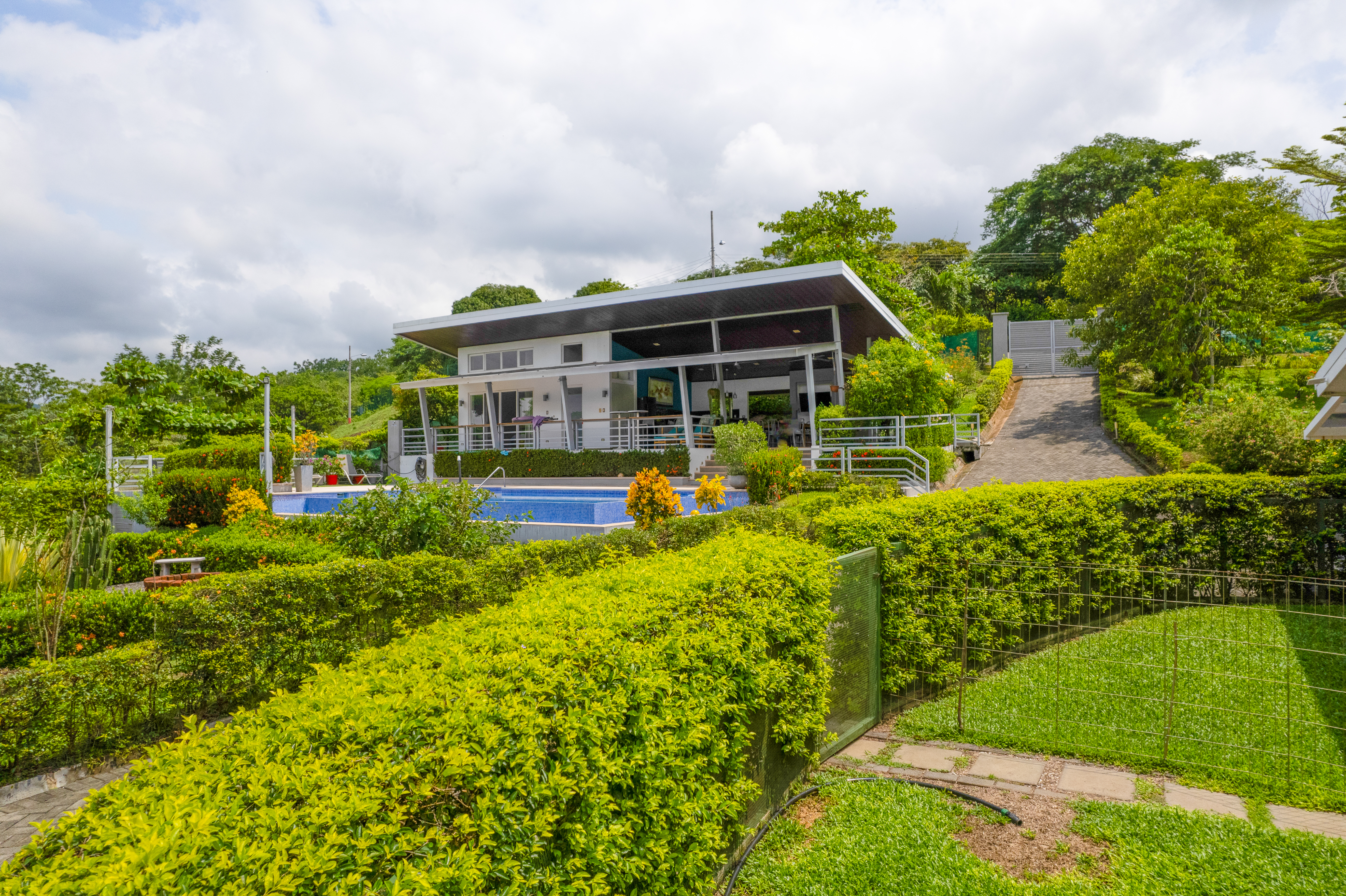 5 bed Single Family Homes For Sale in Turrubares, San Jose - thumb 5