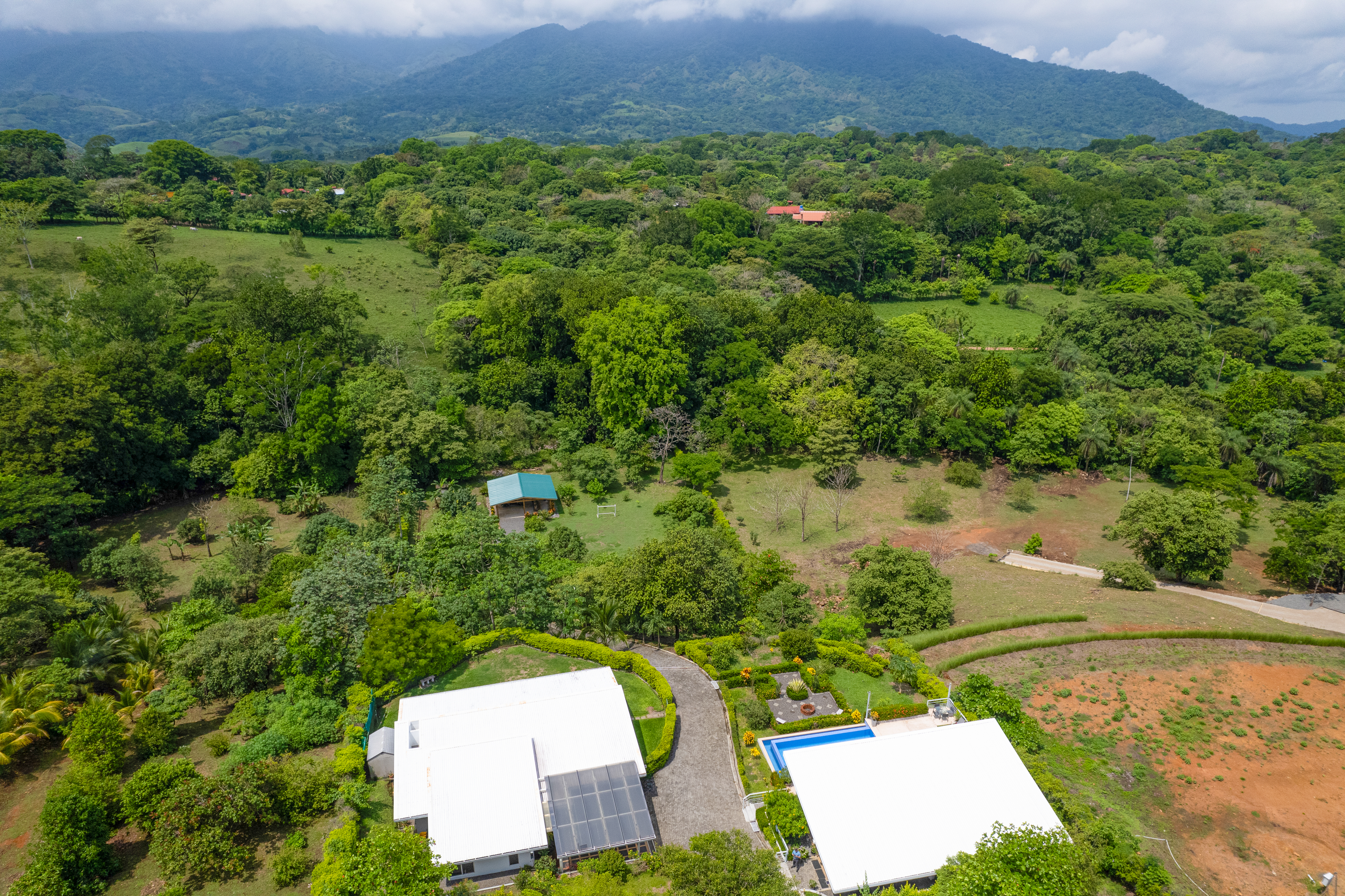 5 bed Single Family Homes For Sale in Turrubares, San Jose - thumb 26