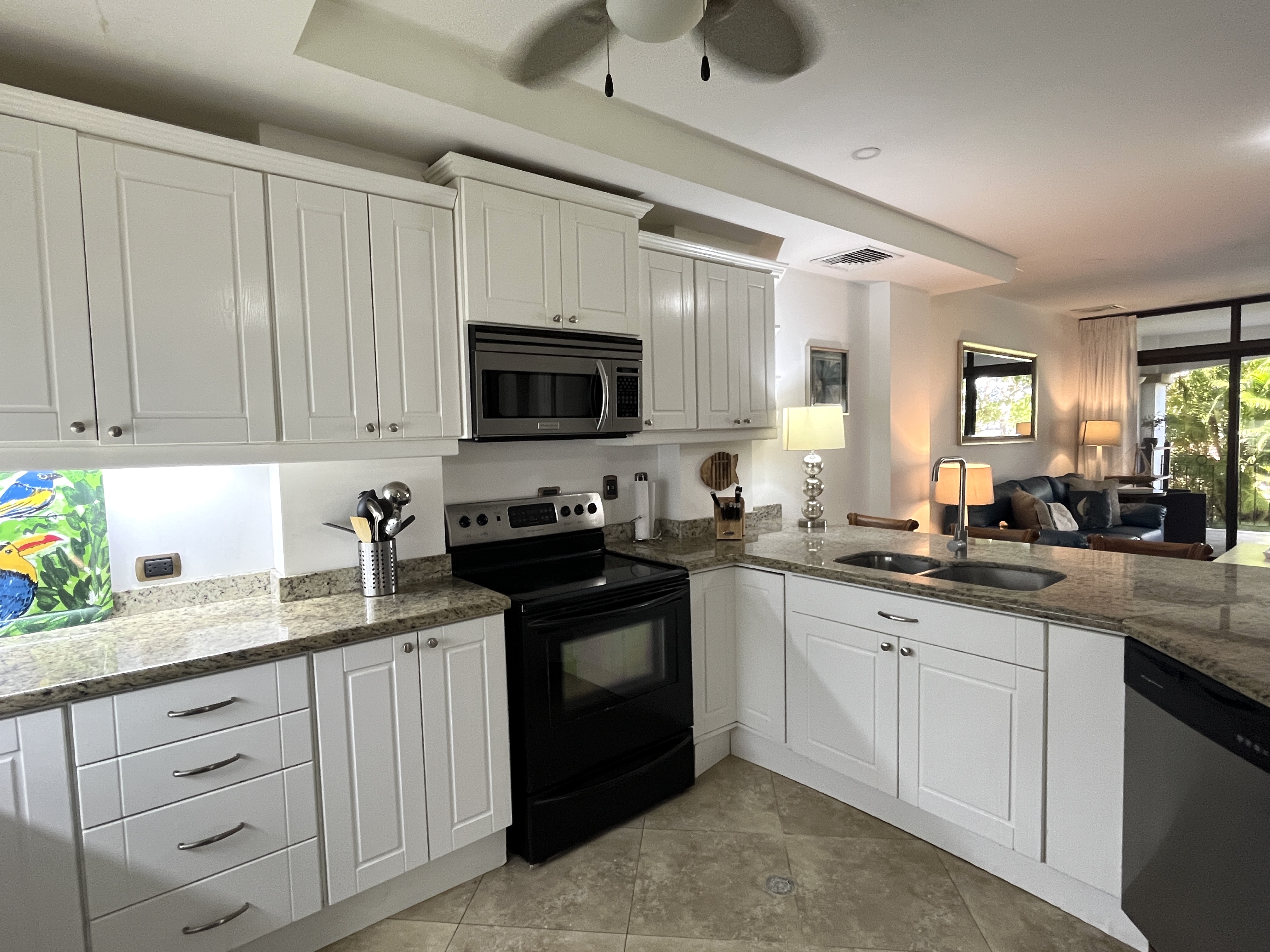 3 bed Condo For Sale in Jaco, Puntarenas - thumb 3