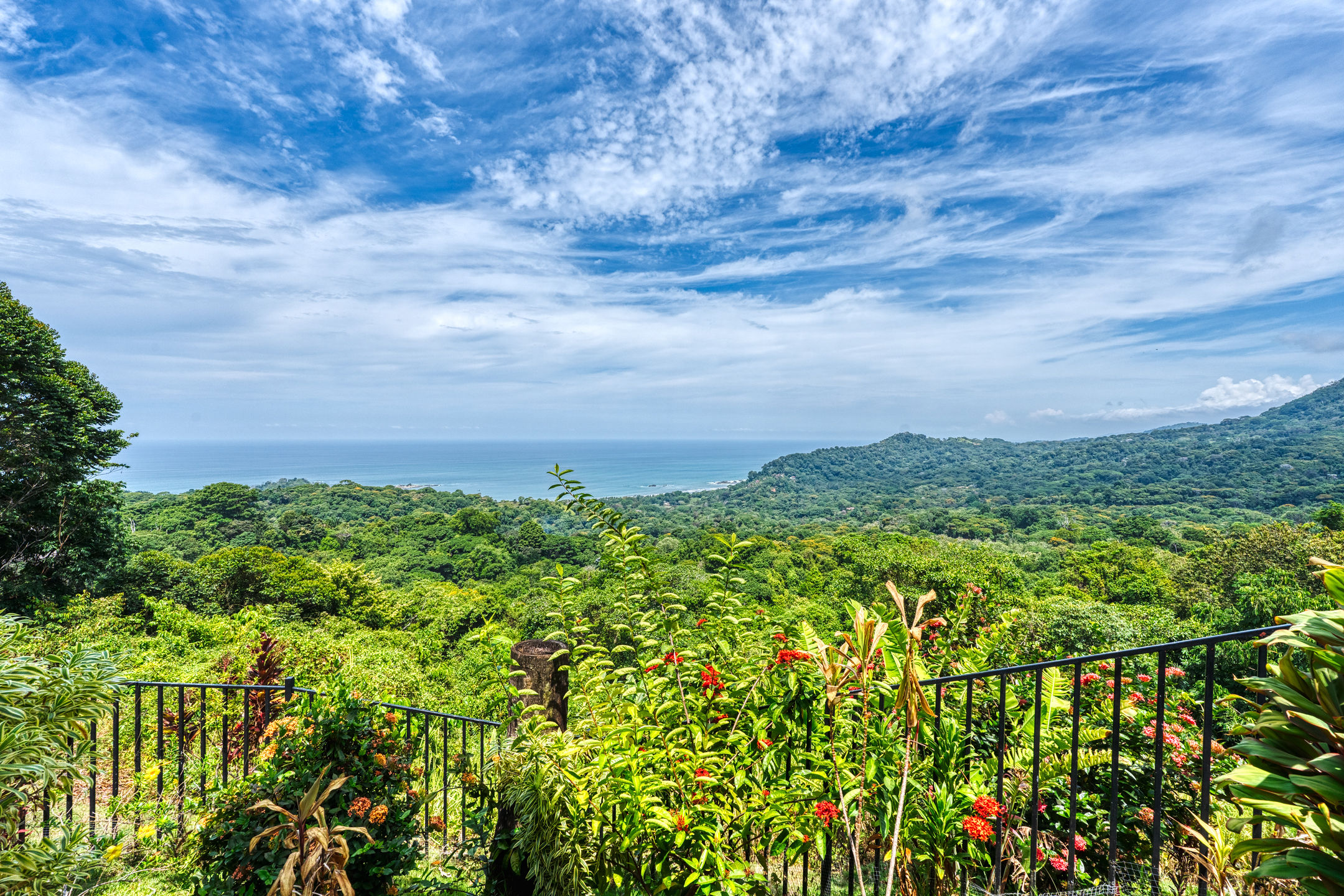 4 bed Single Family Homes For Sale in Dominical, Puntarenas - thumb 10