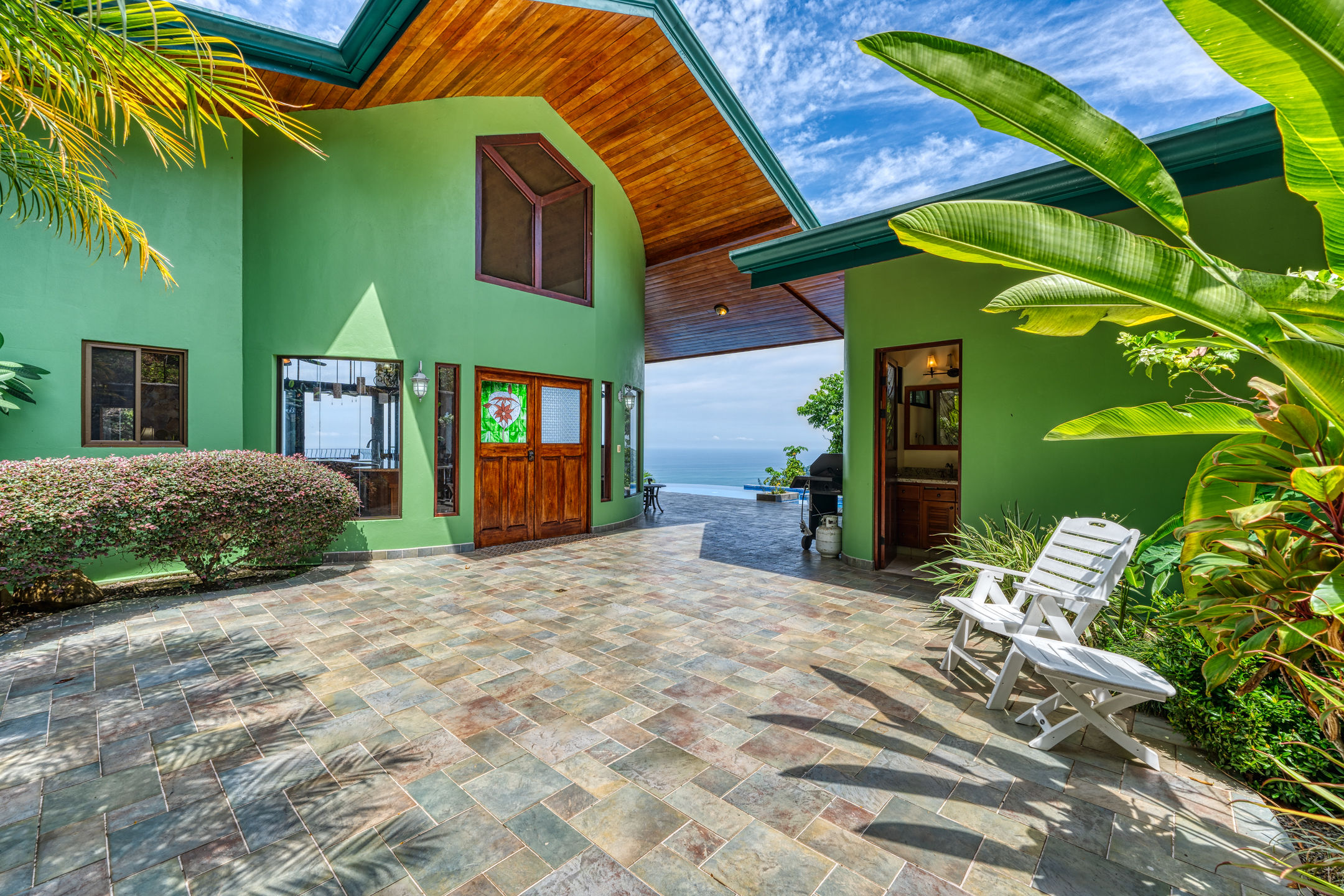 4 bed Single Family Homes For Sale in Dominical, Puntarenas - thumb 6