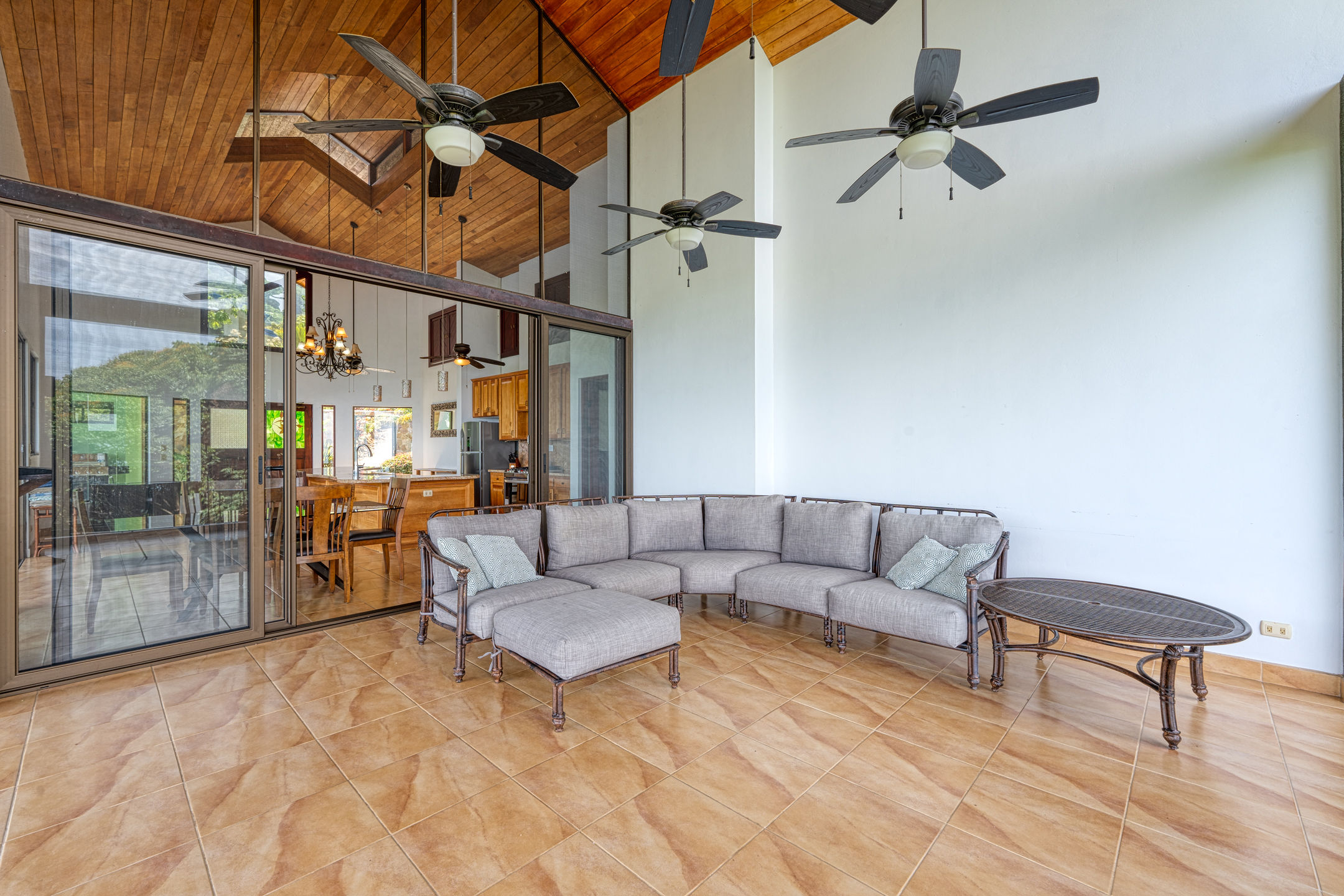 4 bed Single Family Homes For Sale in Dominical, Puntarenas - thumb 14