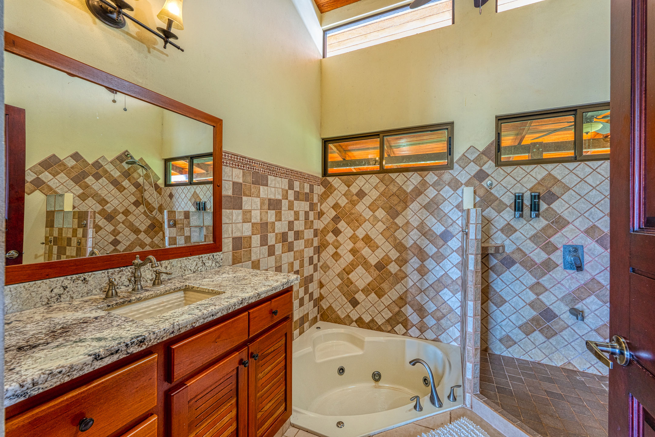 4 bed Single Family Homes For Sale in Dominical, Puntarenas - thumb 21