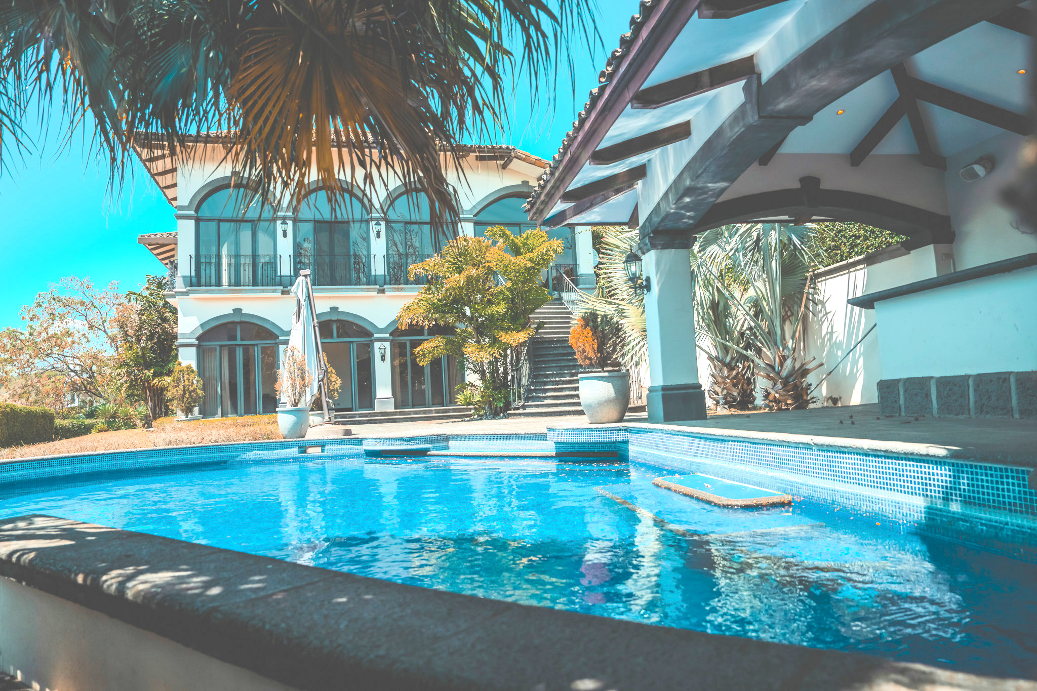 4 bed Single Family Homes For Sale in Santa Ana, San Jose - thumb 2