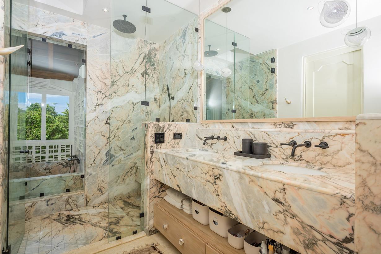 5 bed Single Family Homes For Sale in Playa Potrero, Guanacaste - thumb 18