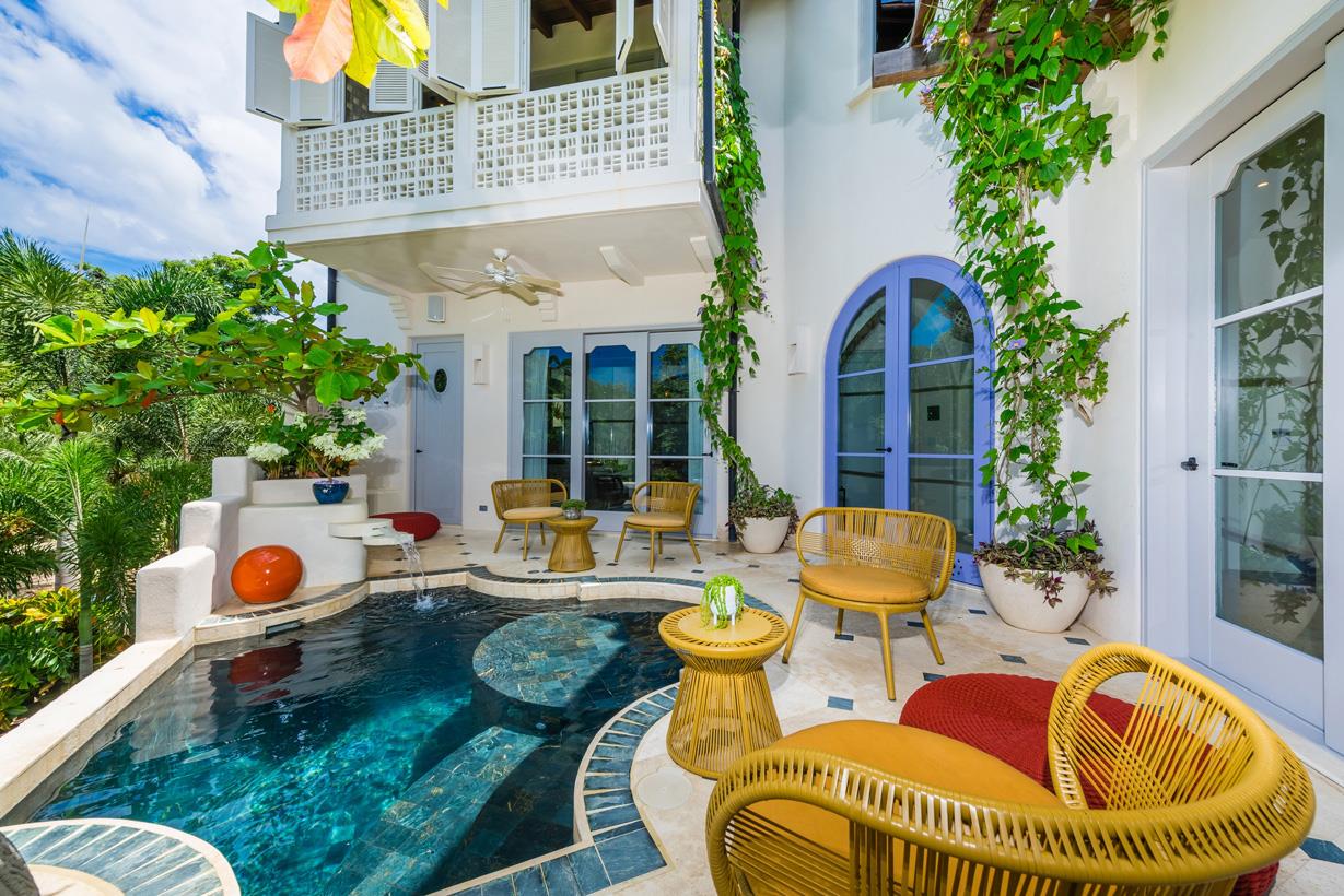 5 bed Single Family Homes For Sale in Playa Potrero, Guanacaste - thumb 1