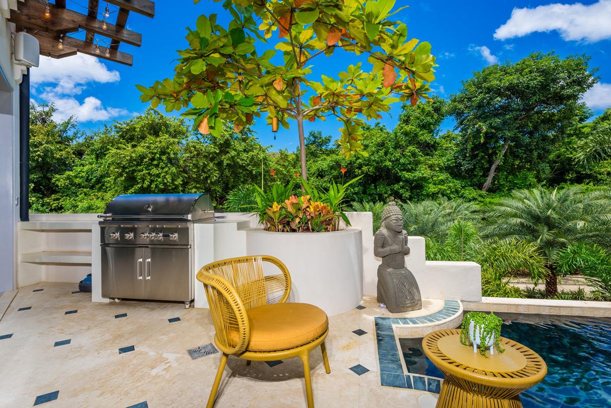 5 bed Single Family Homes For Sale in Playa Potrero, Guanacaste - thumb 4