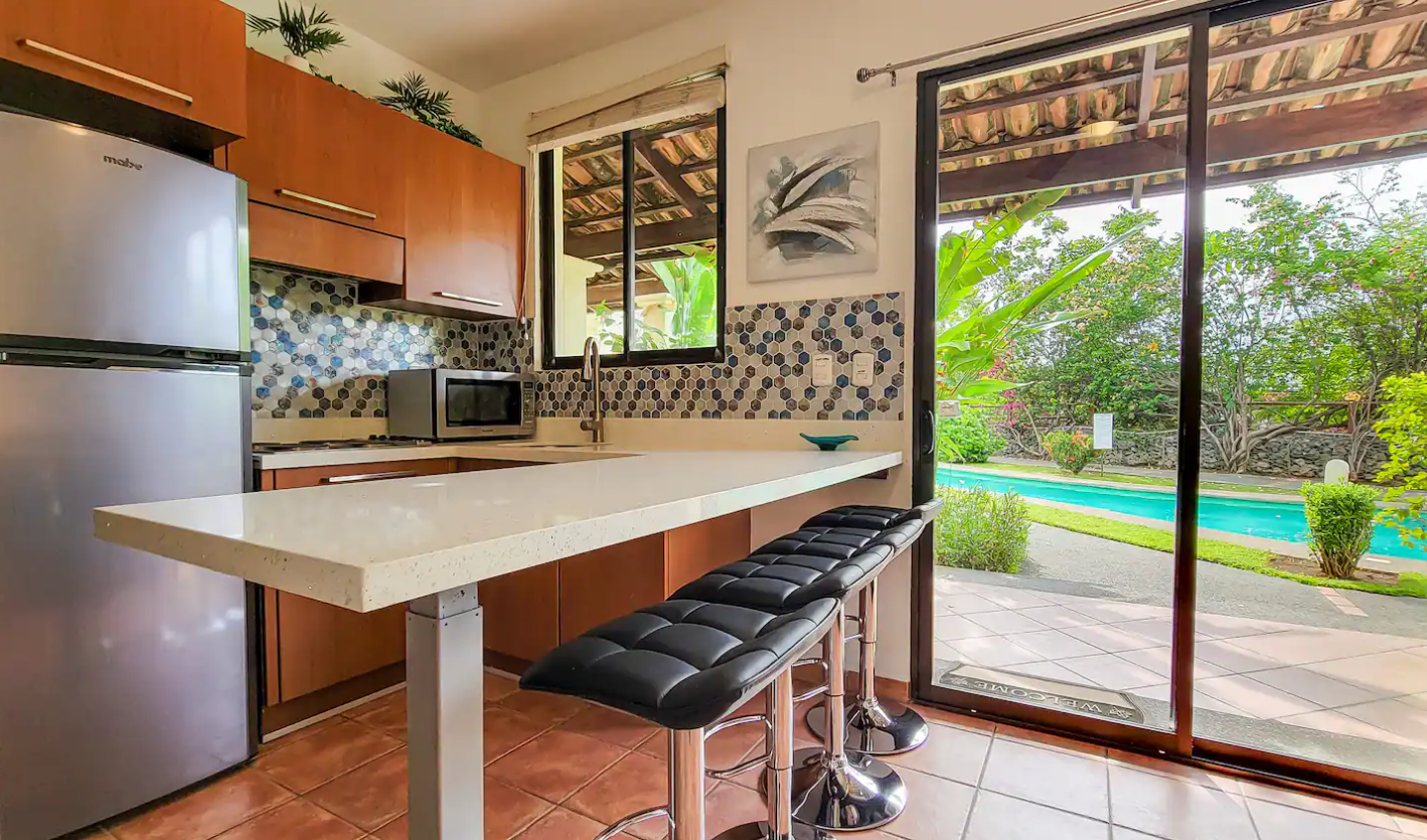 2 bed Condo For Sale in Playas Del Coco, Guanacaste - thumb 4