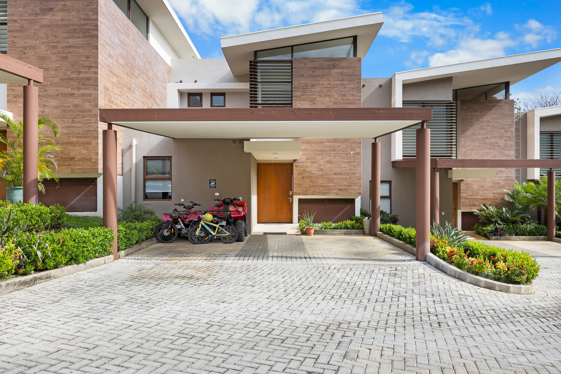 3 bed Single Family Homes For Sale in Playa Conchal, Guanacaste - thumb 4