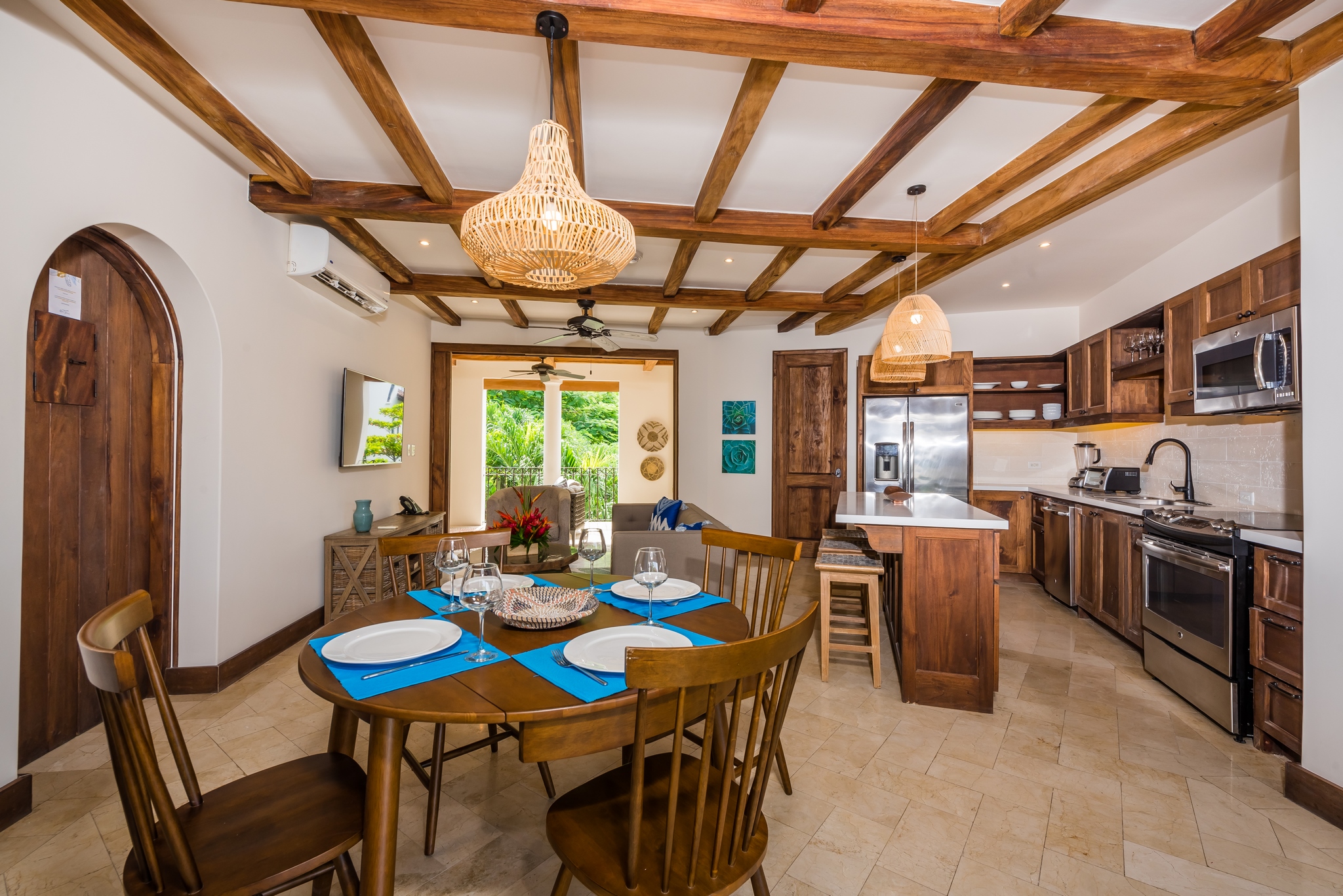 2 bed Condo For Sale in Playa Potrero, Guanacaste - thumb 4