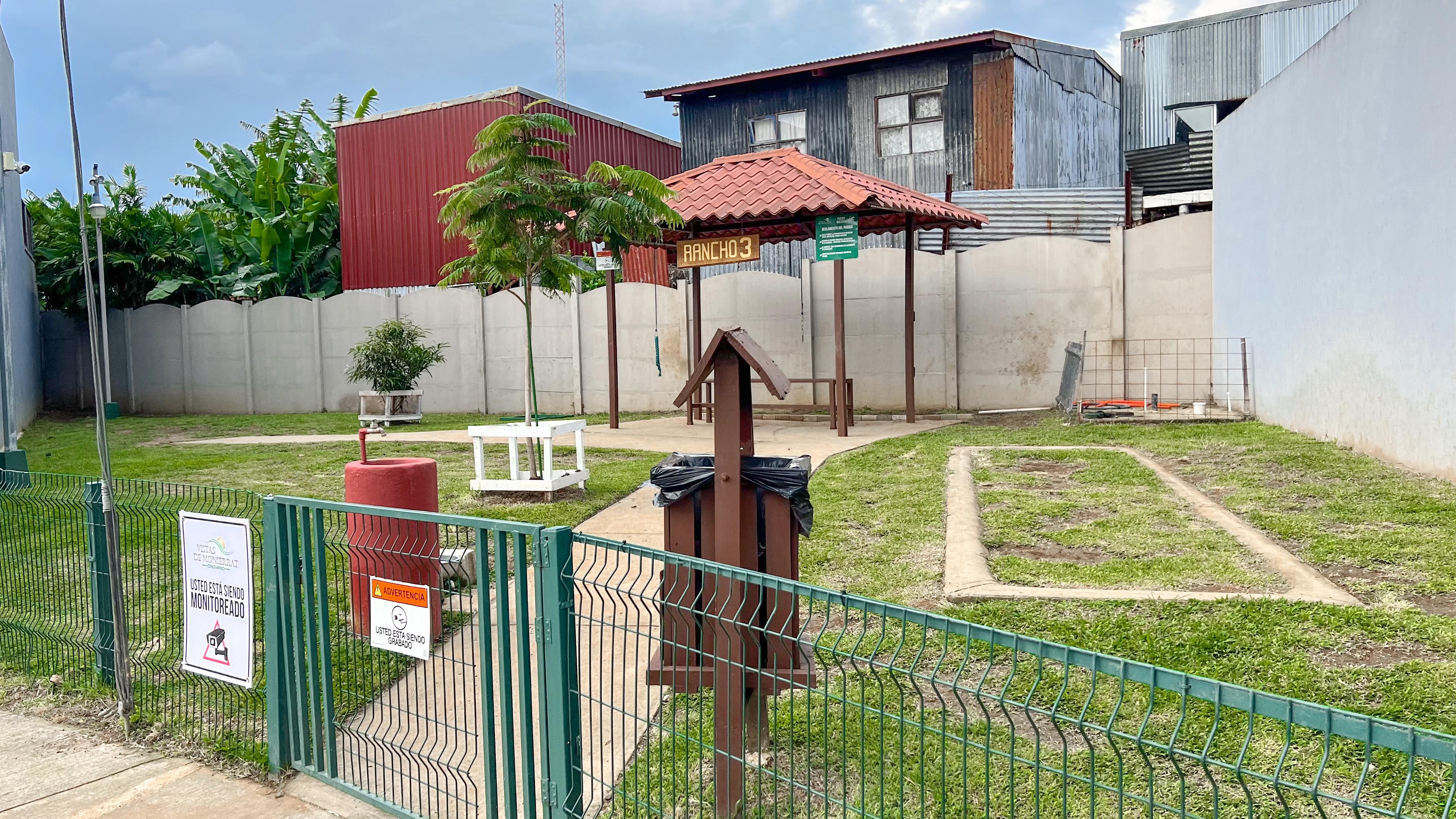 4 bed Single Family Homes For Sale in Concepción, Cartago - thumb 6