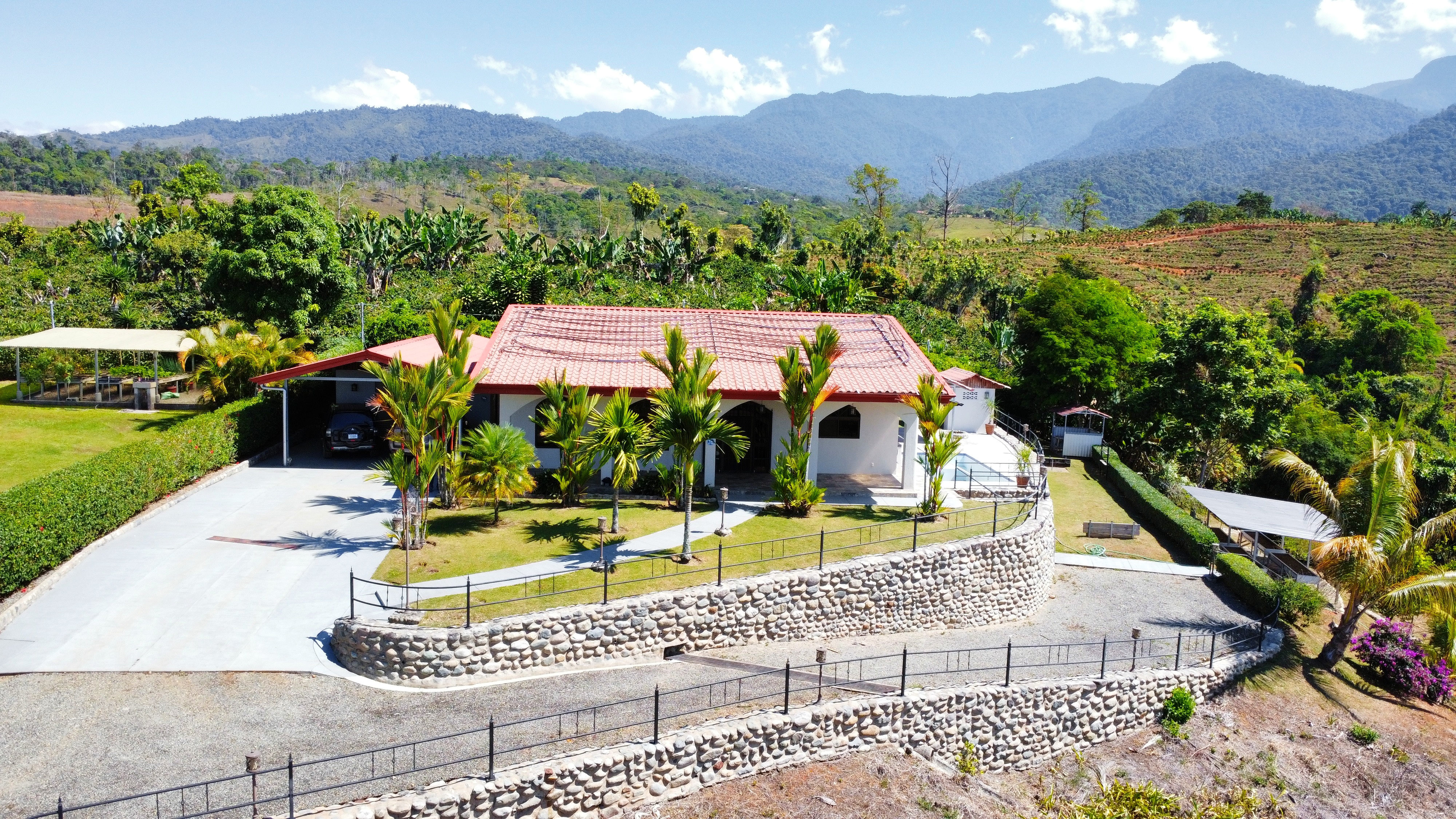 3 bed Single Family Homes For Sale in Perez Zeledon, San Jose - thumb 6