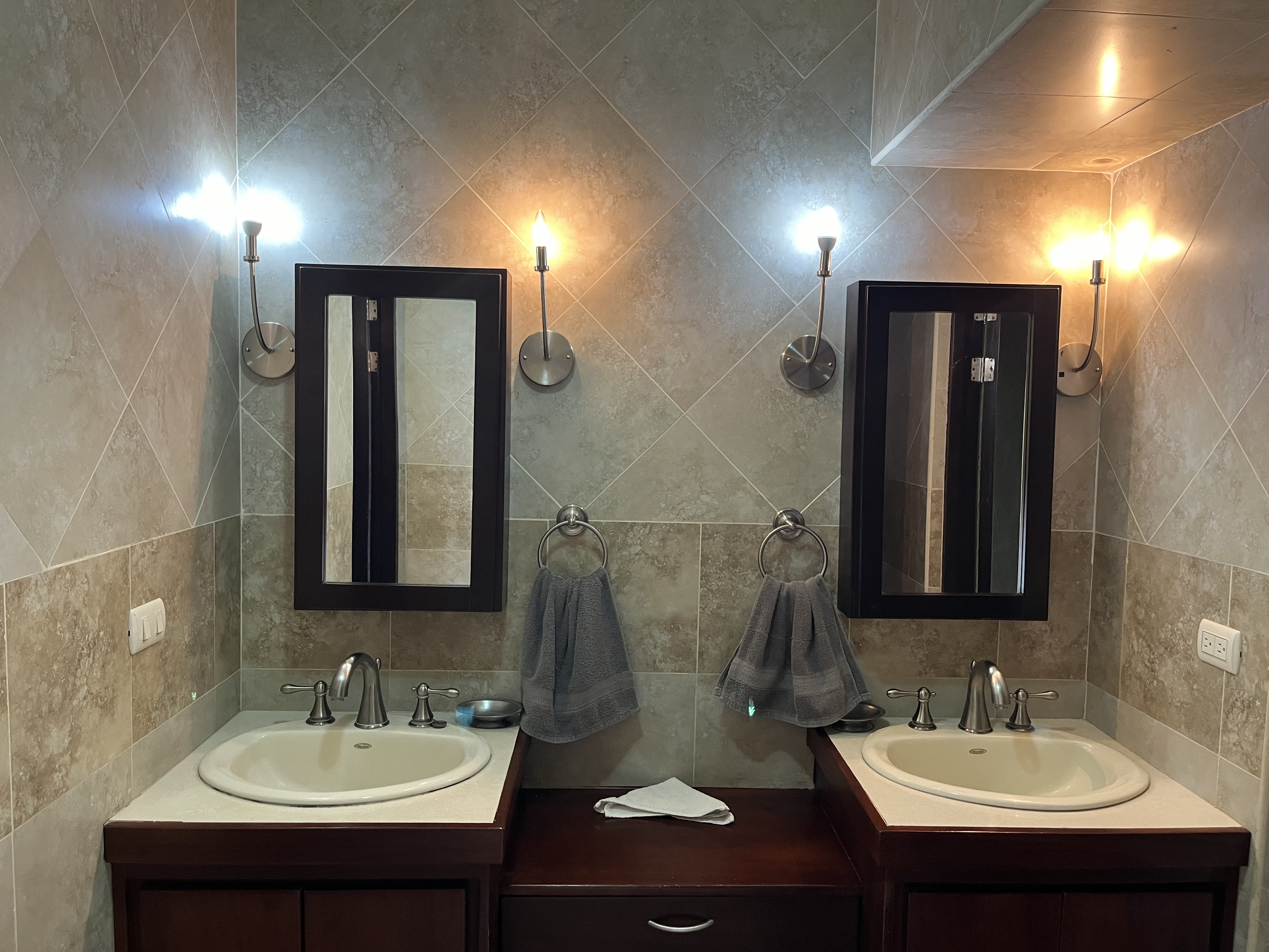 5 bed Single Family Homes For Sale in PlayaCoyote, Guanacaste - thumb 26