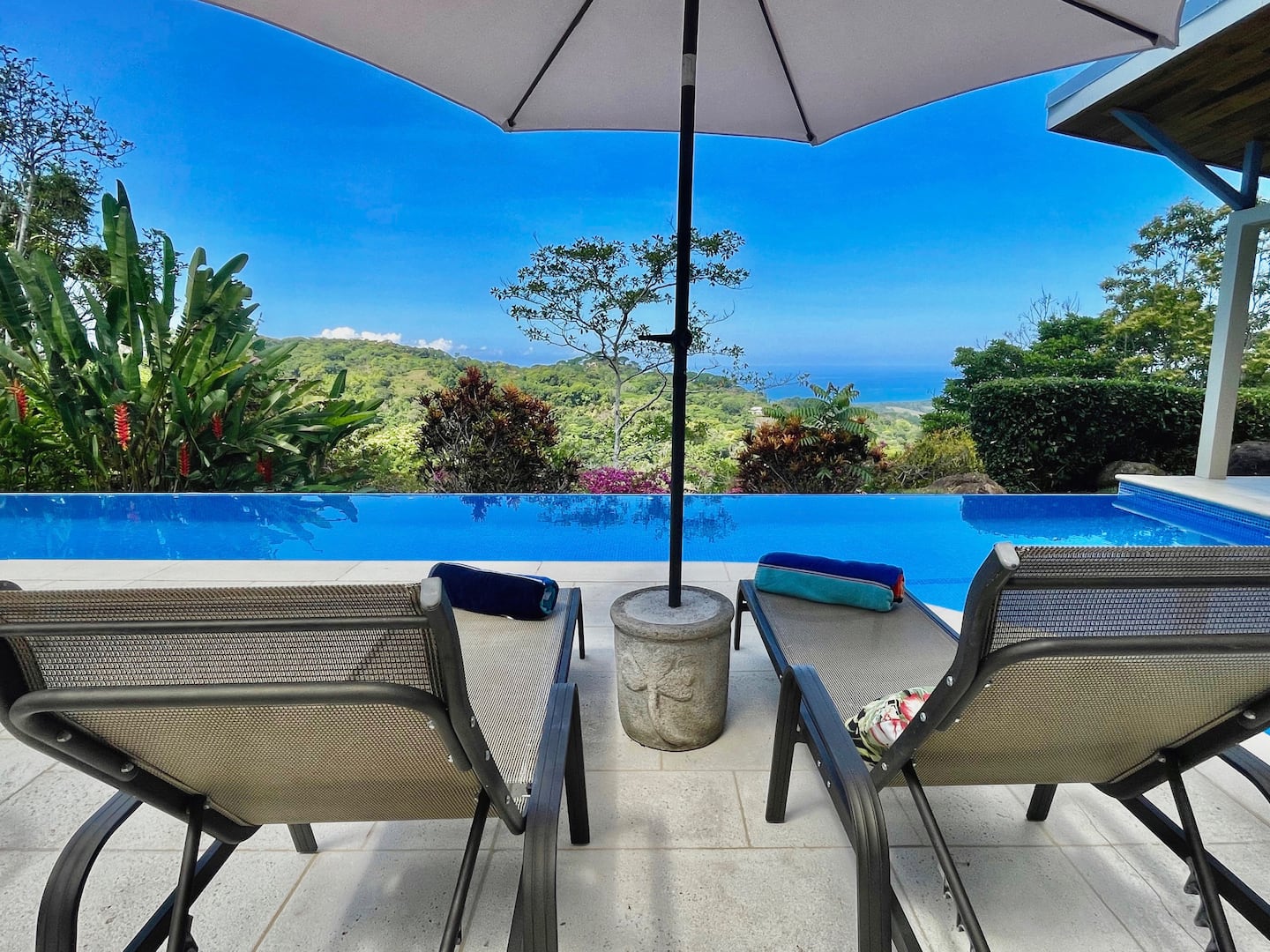 4 bed Single Family Homes For Sale in Dominical, Puntarenas - thumb 5