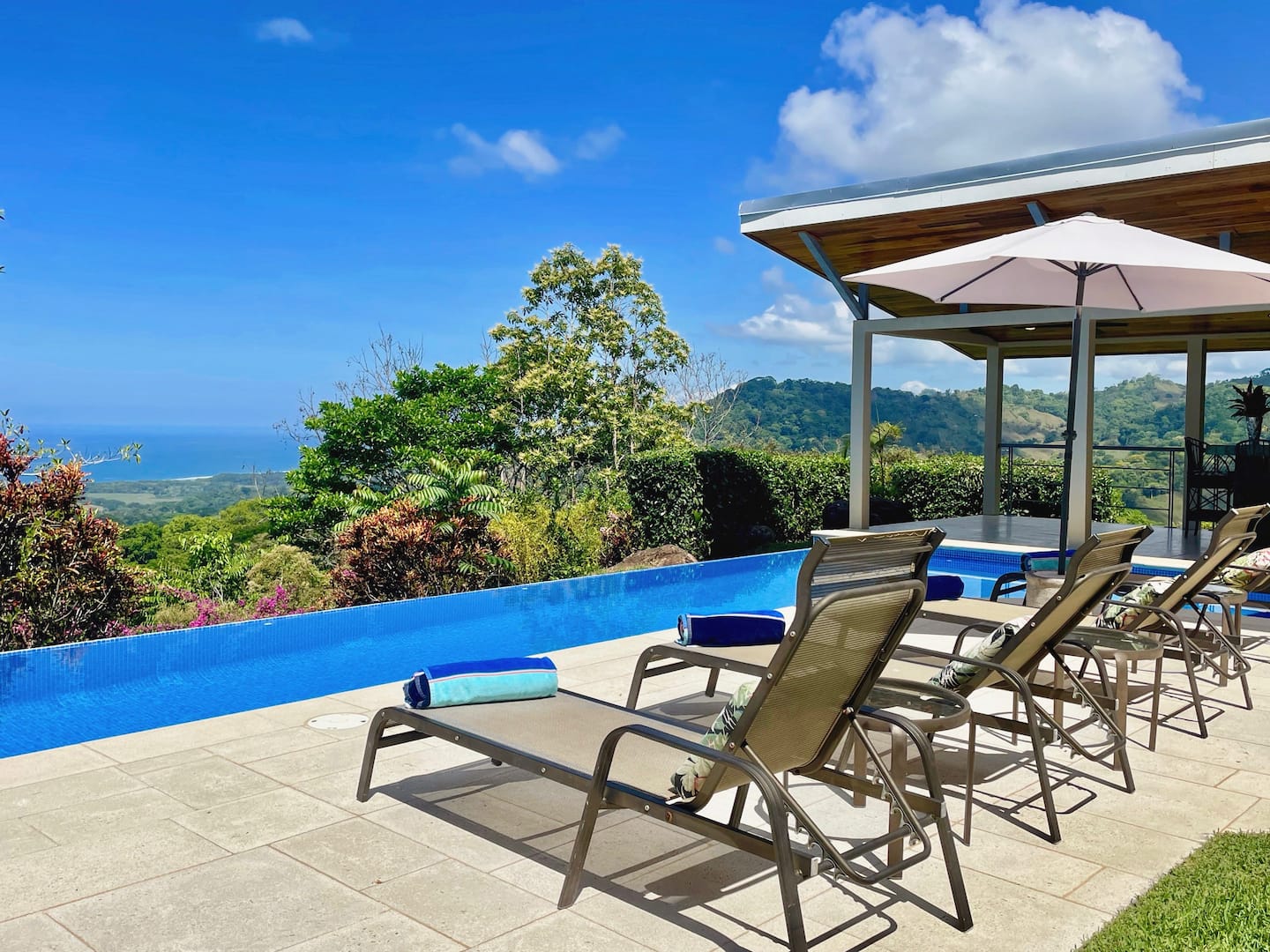 4 bed Single Family Homes For Sale in Dominical, Puntarenas - thumb 8