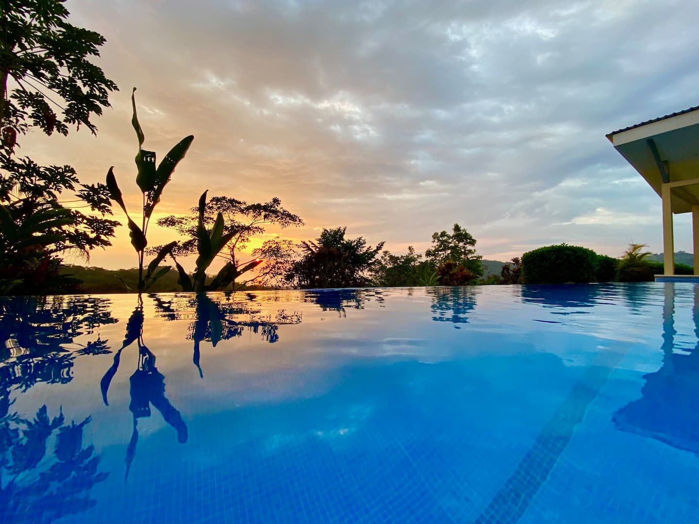 4 bed Single Family Homes For Sale in Dominical, Puntarenas - thumb 2