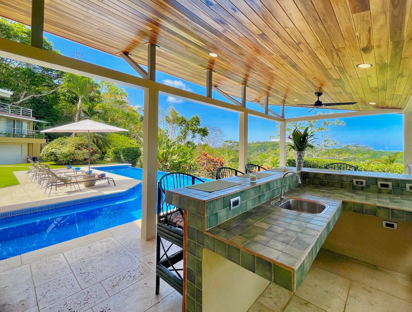 4 bed Single Family Homes For Sale in Dominical, Puntarenas - thumb 10