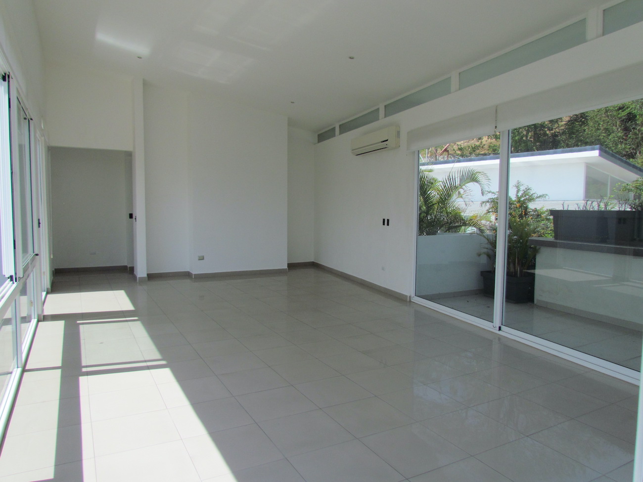 4 bed Single Family Homes For Sale in Escazu, San Jose - thumb 25