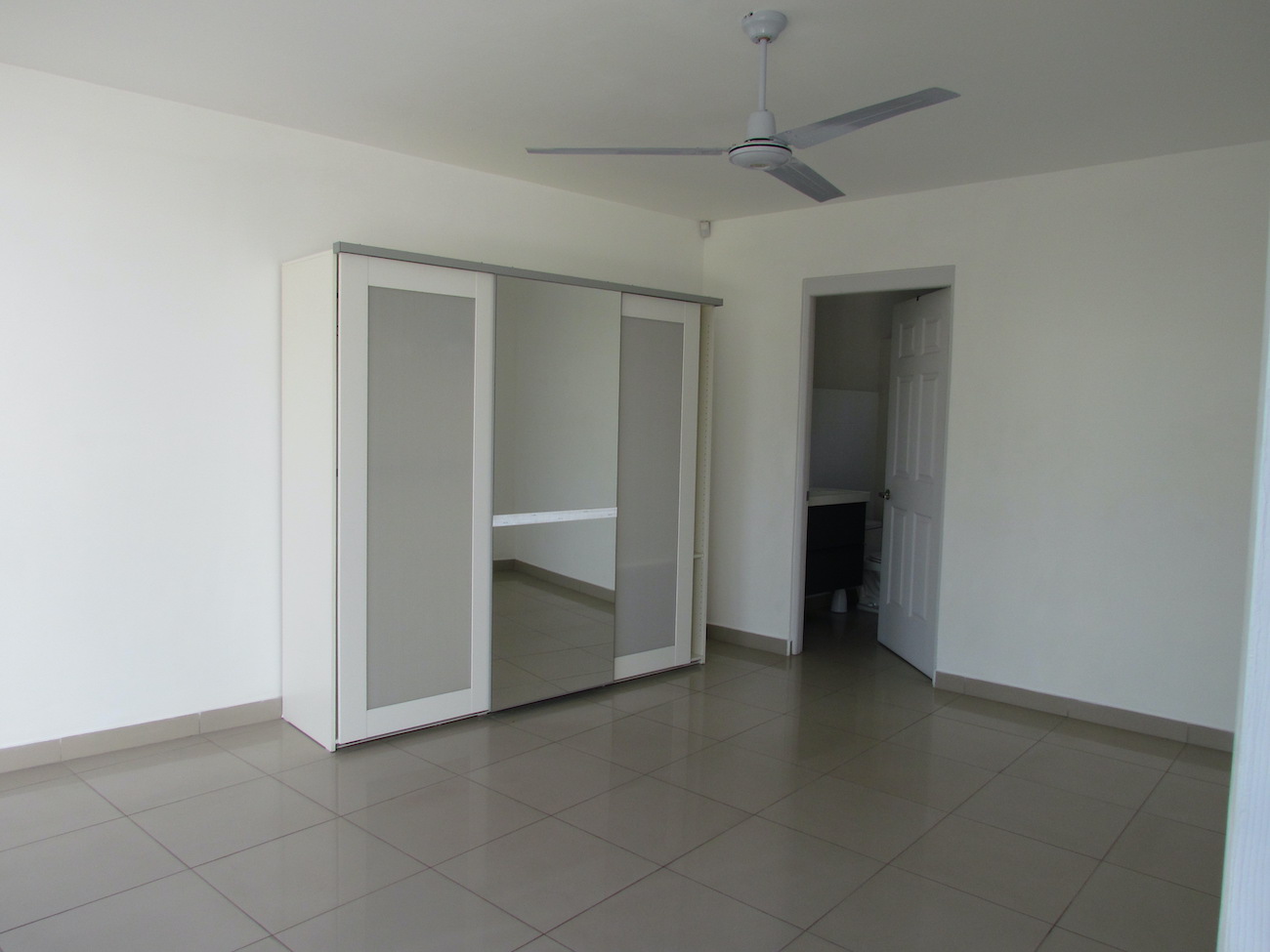 4 bed Single Family Homes For Sale in Escazu, San Jose - thumb 7