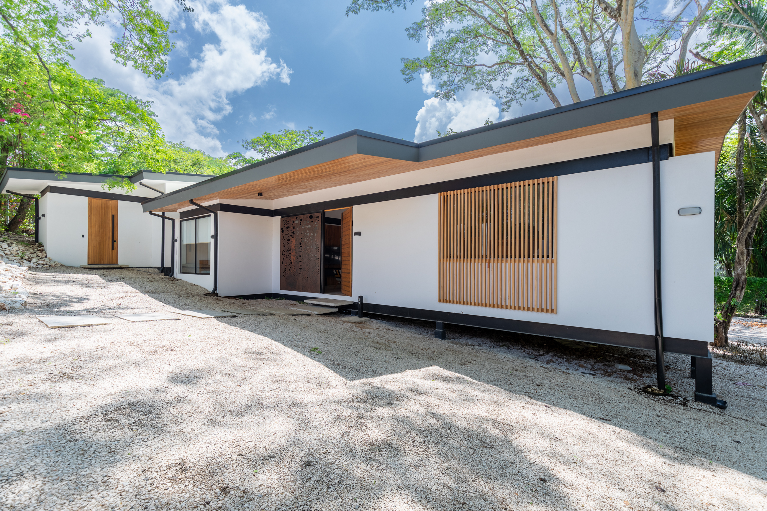 4 bed Single Family Homes For Sale in Nosara, Guanacaste - thumb 2