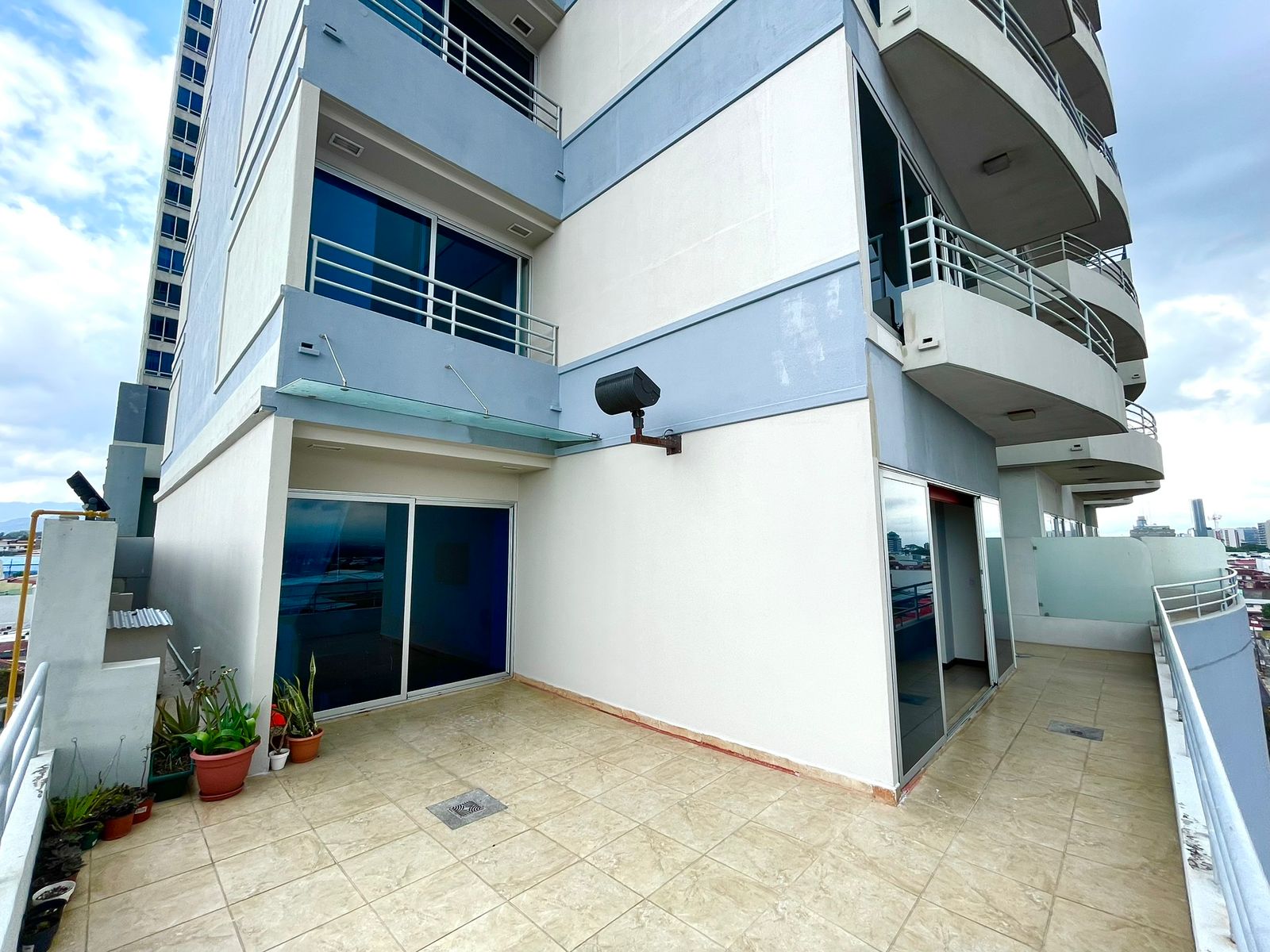 3 bed Condo For Sale in La Sabana, San Jose - thumb 8