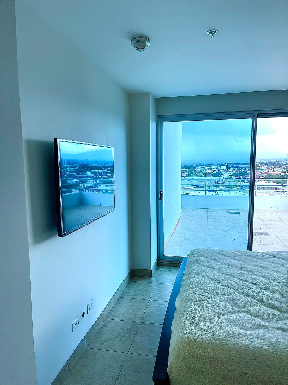 3 bed Condo For Sale in La Sabana, San Jose - thumb 6