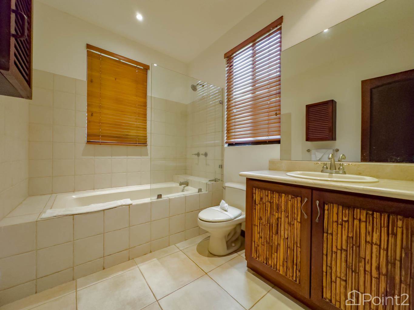 2 bed Condo For Sale in Playas Del Coco, Guanacaste - thumb 12