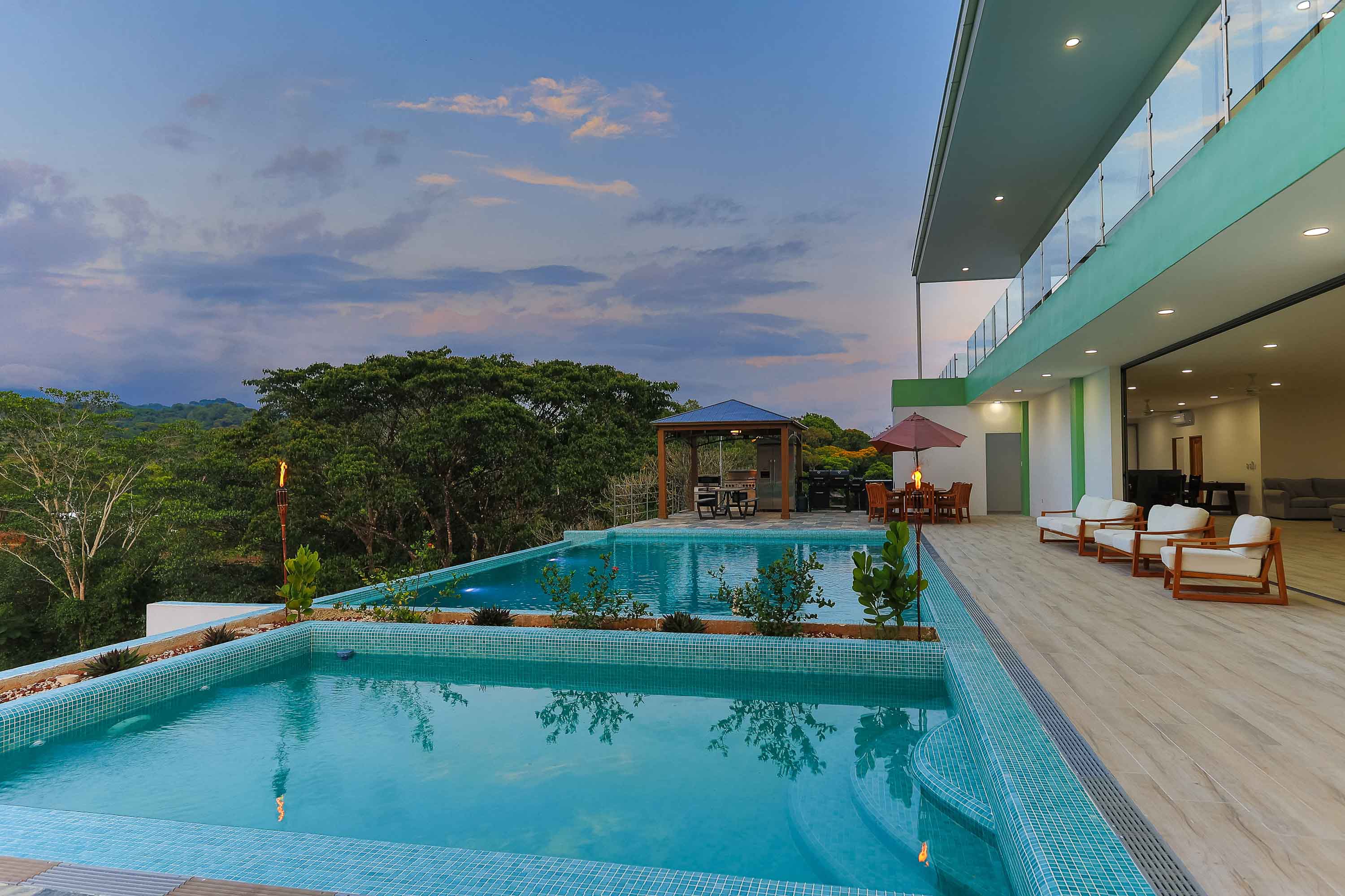 7 bed Single Family Homes For Sale in Quepos, Puntarenas - thumb 7