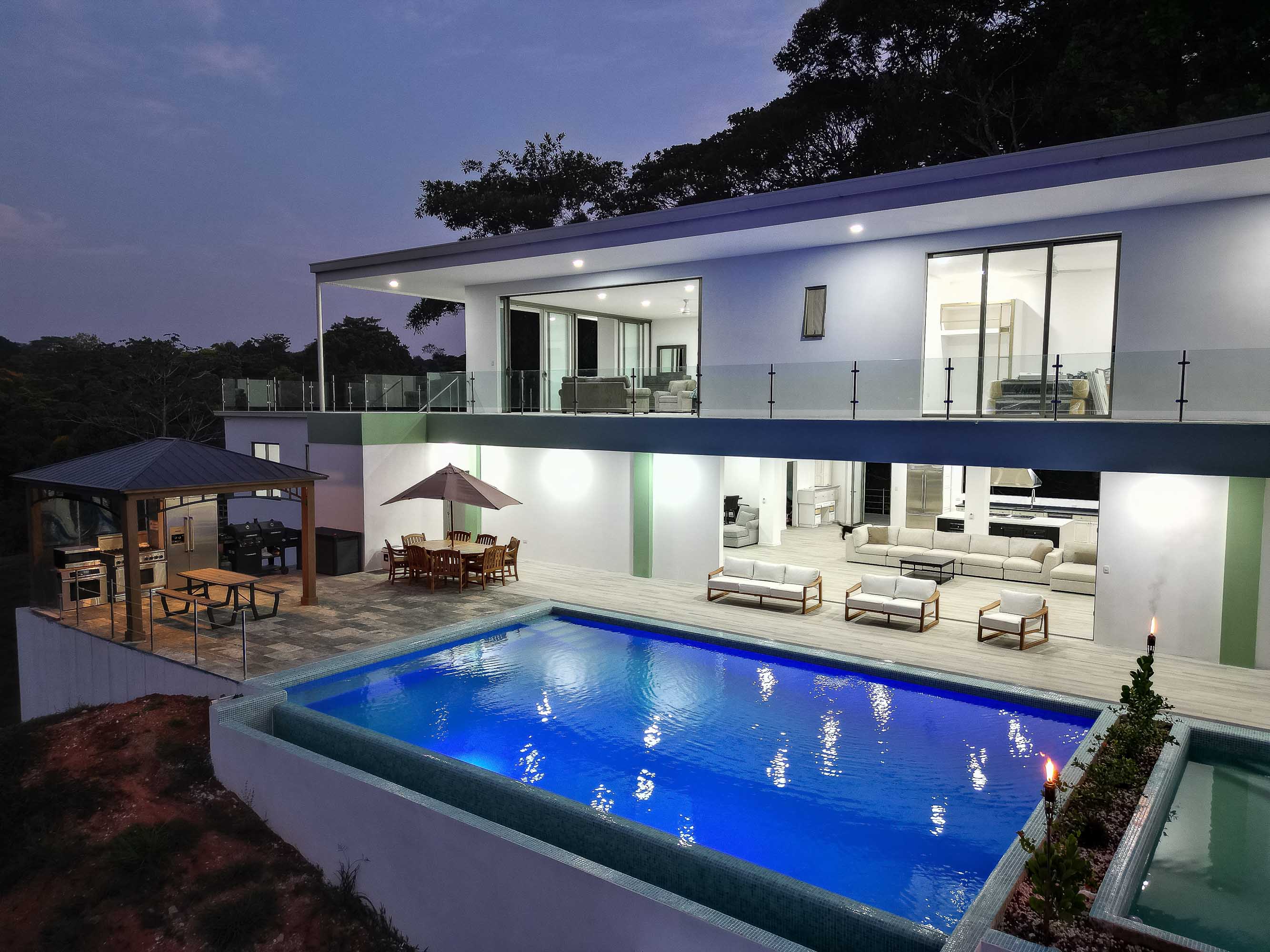 7 bed Single Family Homes For Sale in Quepos, Puntarenas - thumb 5