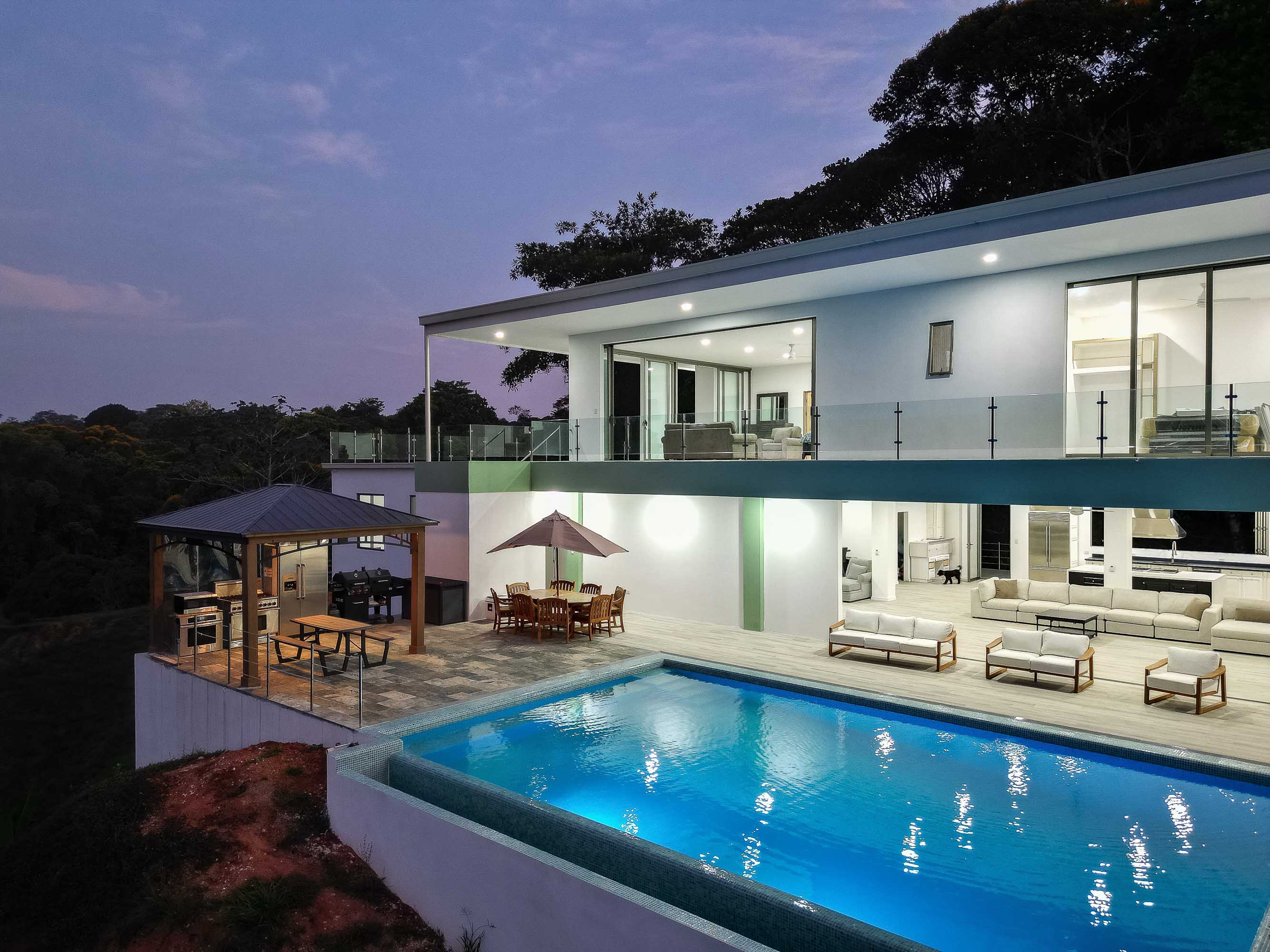 7 bed Single Family Homes For Sale in Quepos, Puntarenas - thumb 4